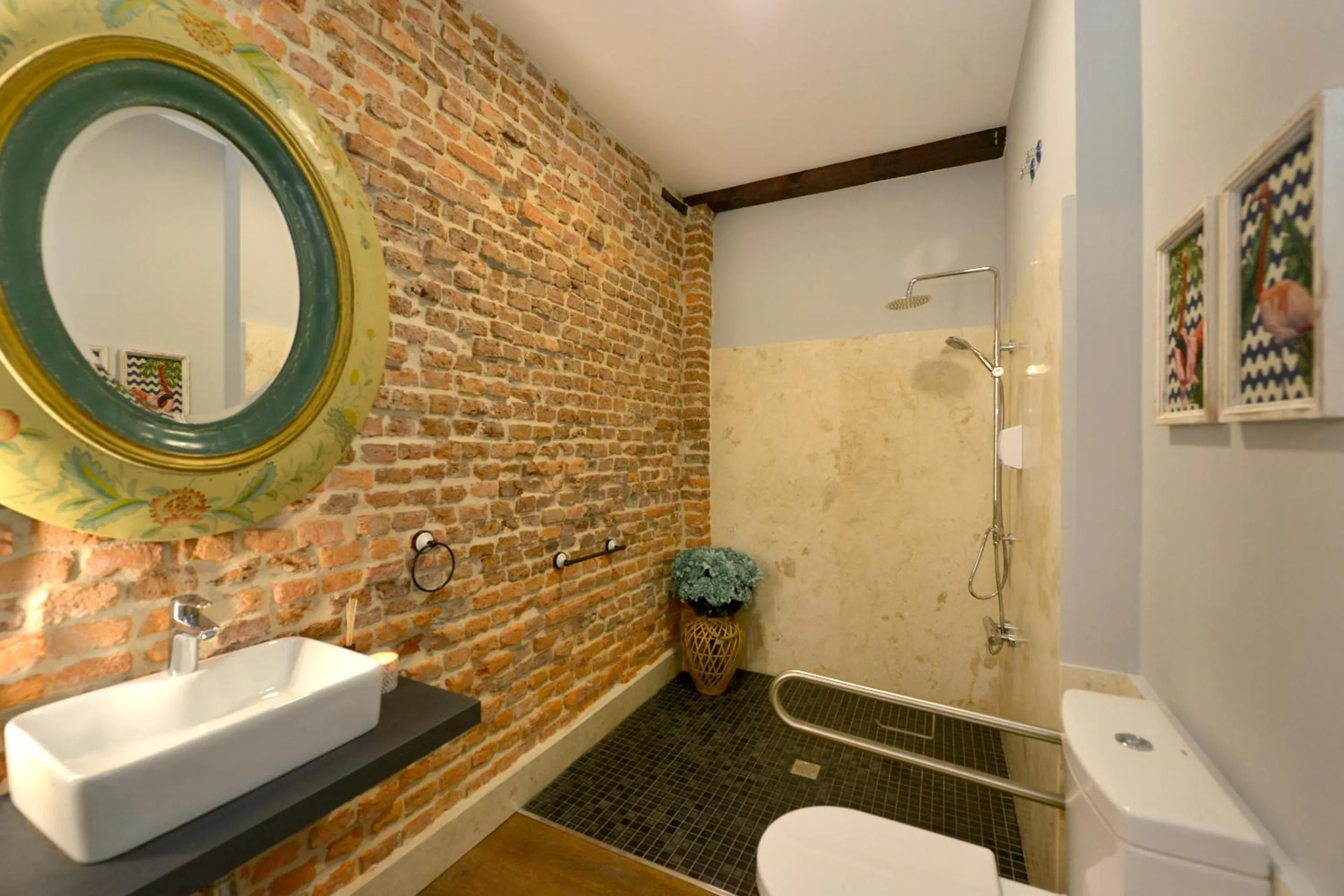 Bathroom in Center Suite Santander