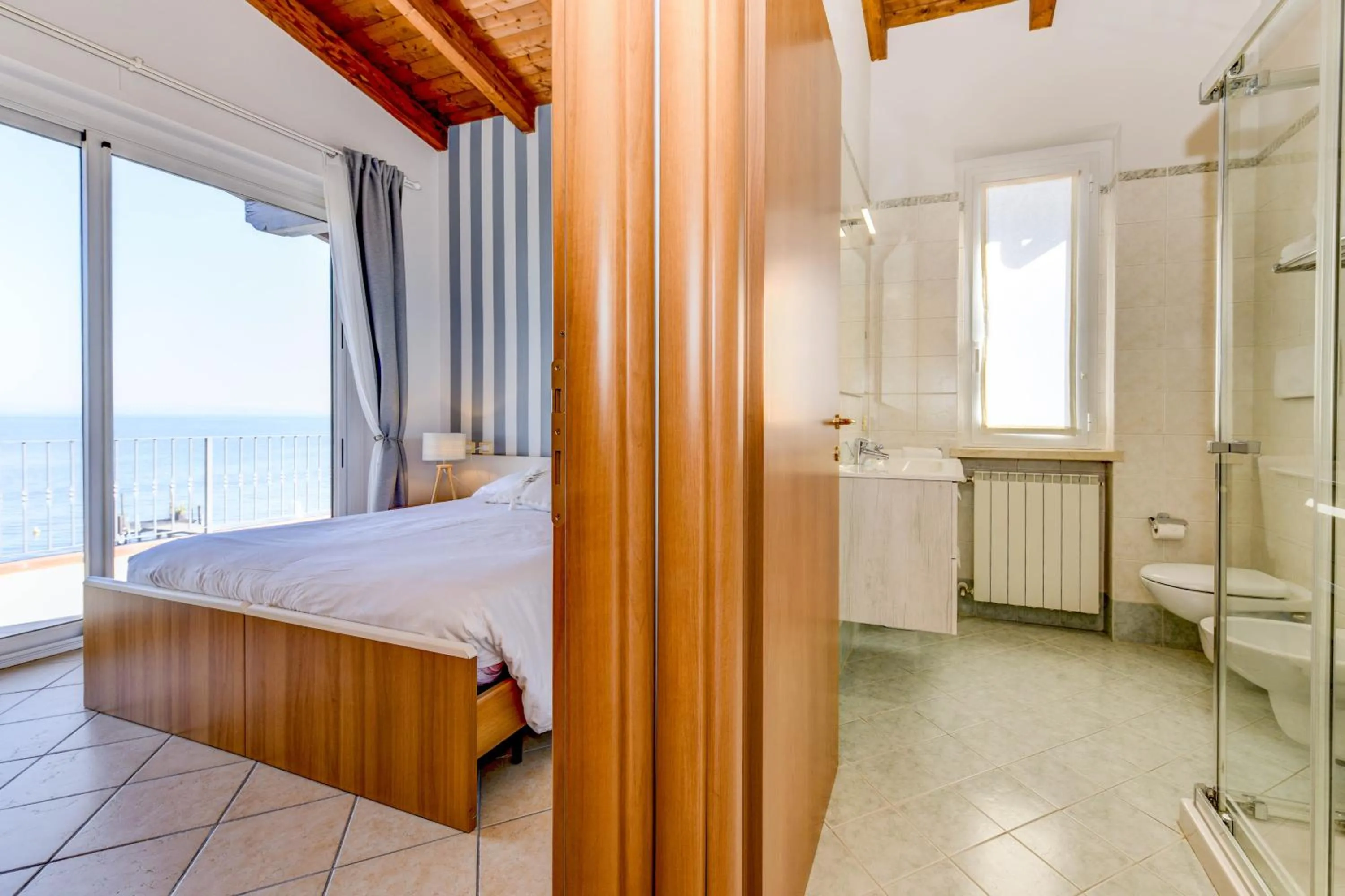 Photo of the whole room, Bed in Casa dei Pescatori