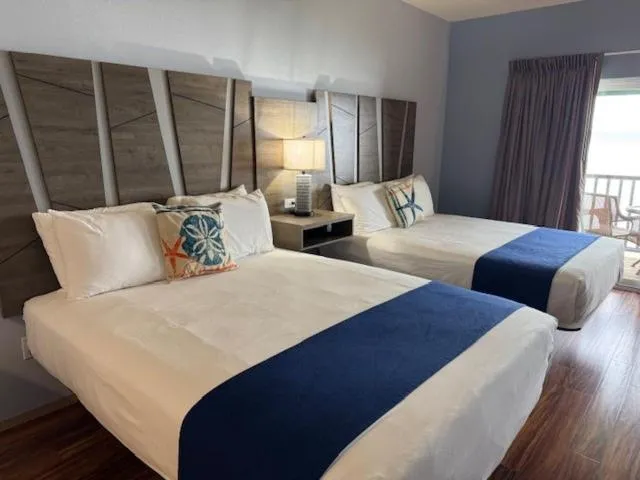 Bed in The Waterfront at Potlatch