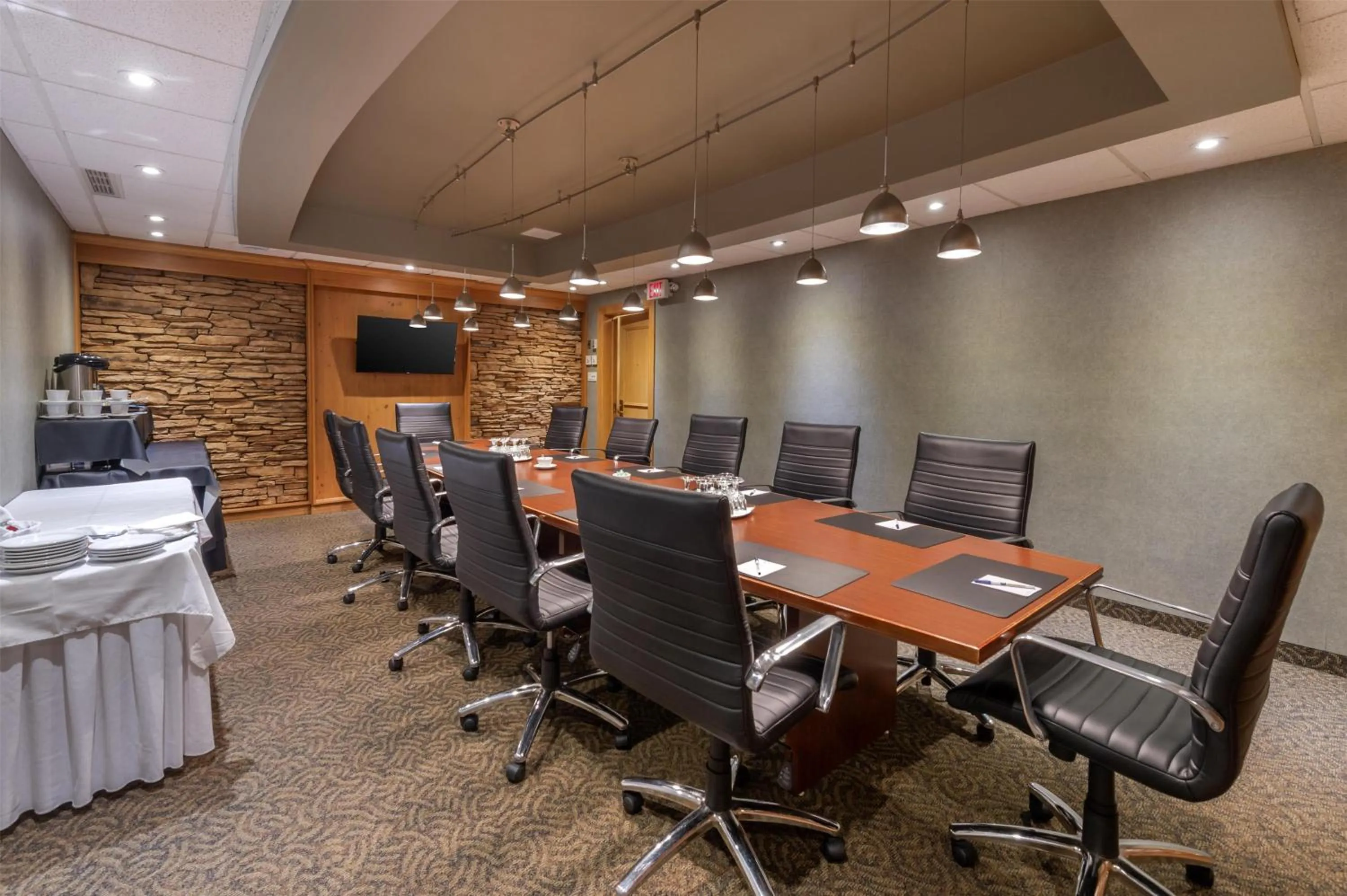 Meeting/conference room in Best Western Parkway Inn & Conference Centre