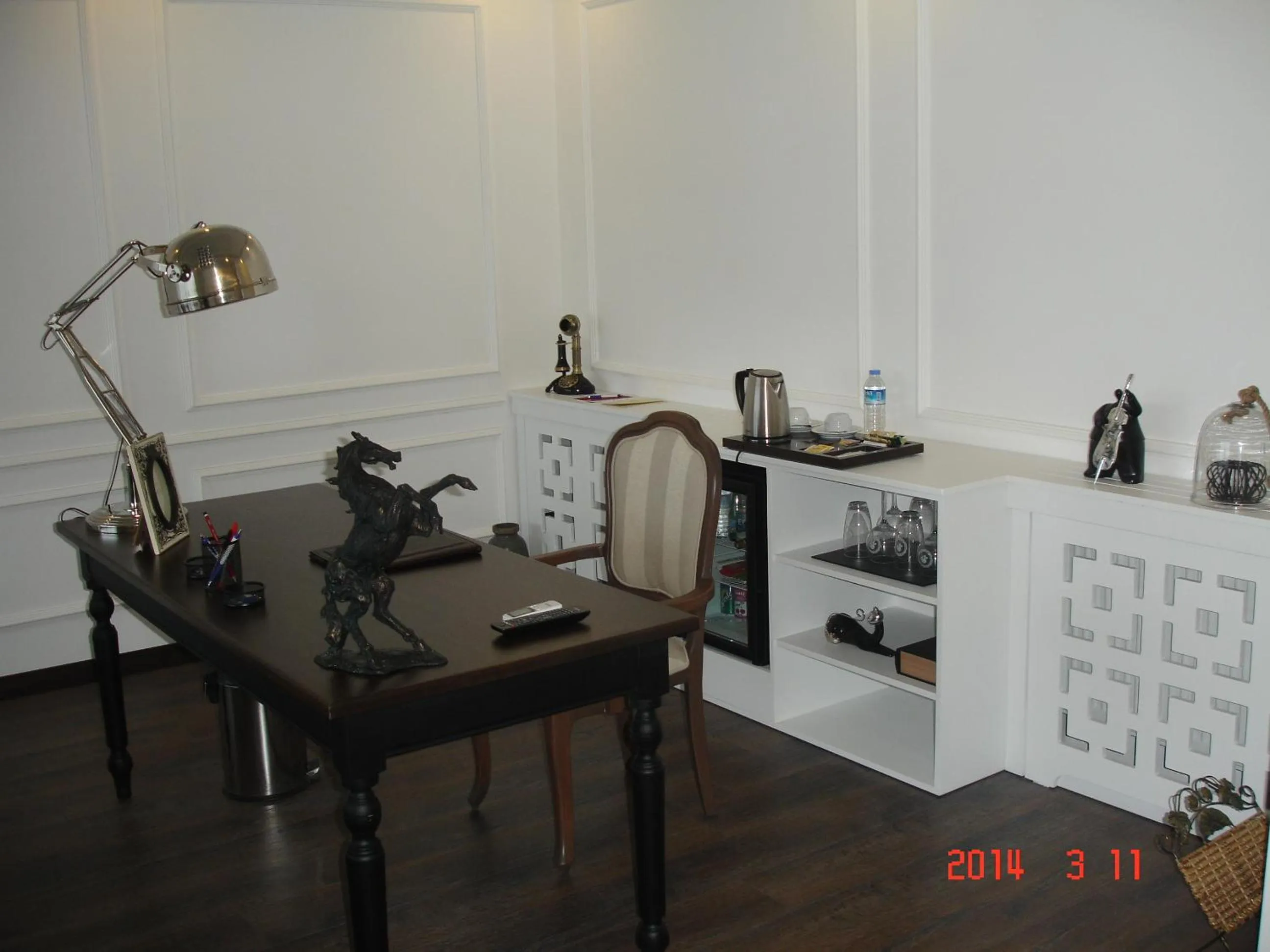 Photo of the whole room in North Point Hotel