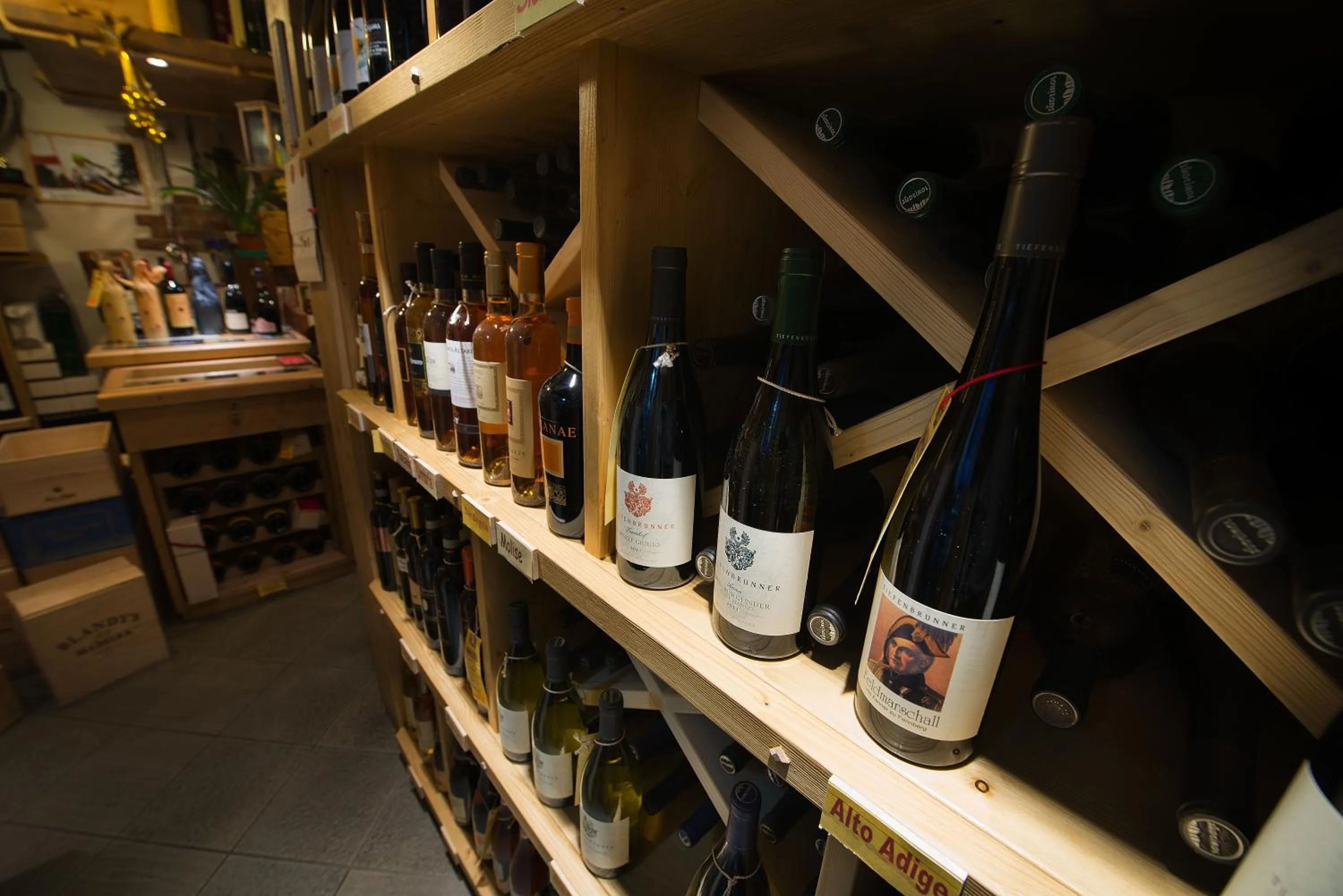 On-site shops in Hotel San Giovanni