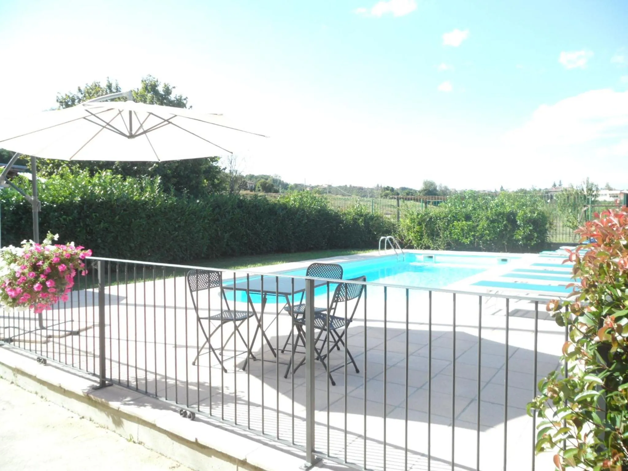 Swimming pool in Agriturismo Isorella