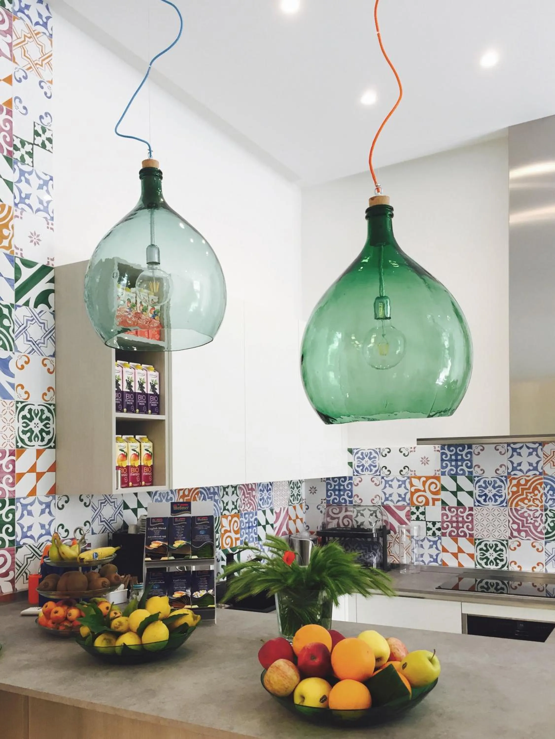 Restaurant/places to eat in Sorrento Flats