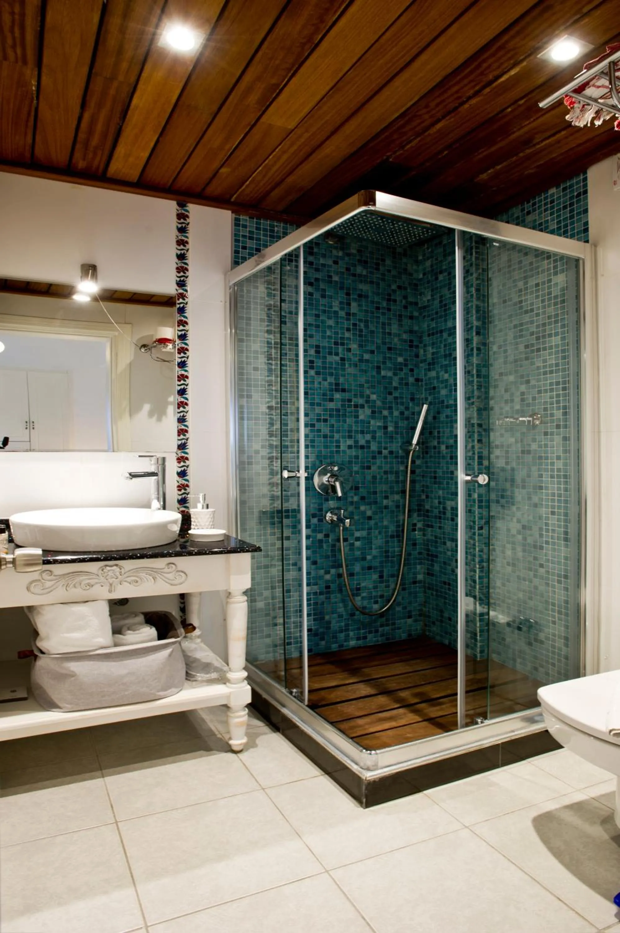 Bathroom in Lodos Hotel