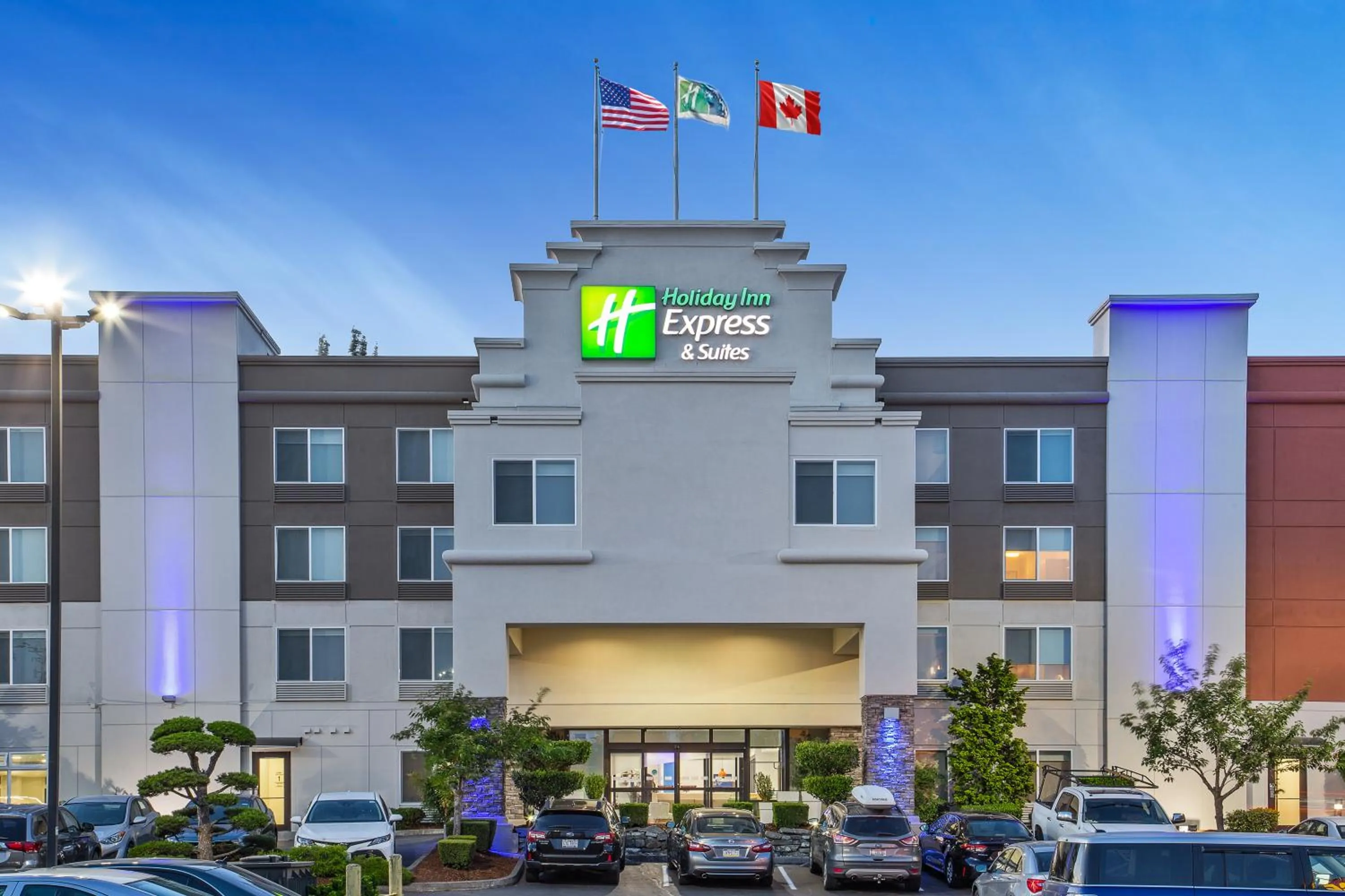 Property building in Holiday Inn Express & Suites Tacoma by IHG