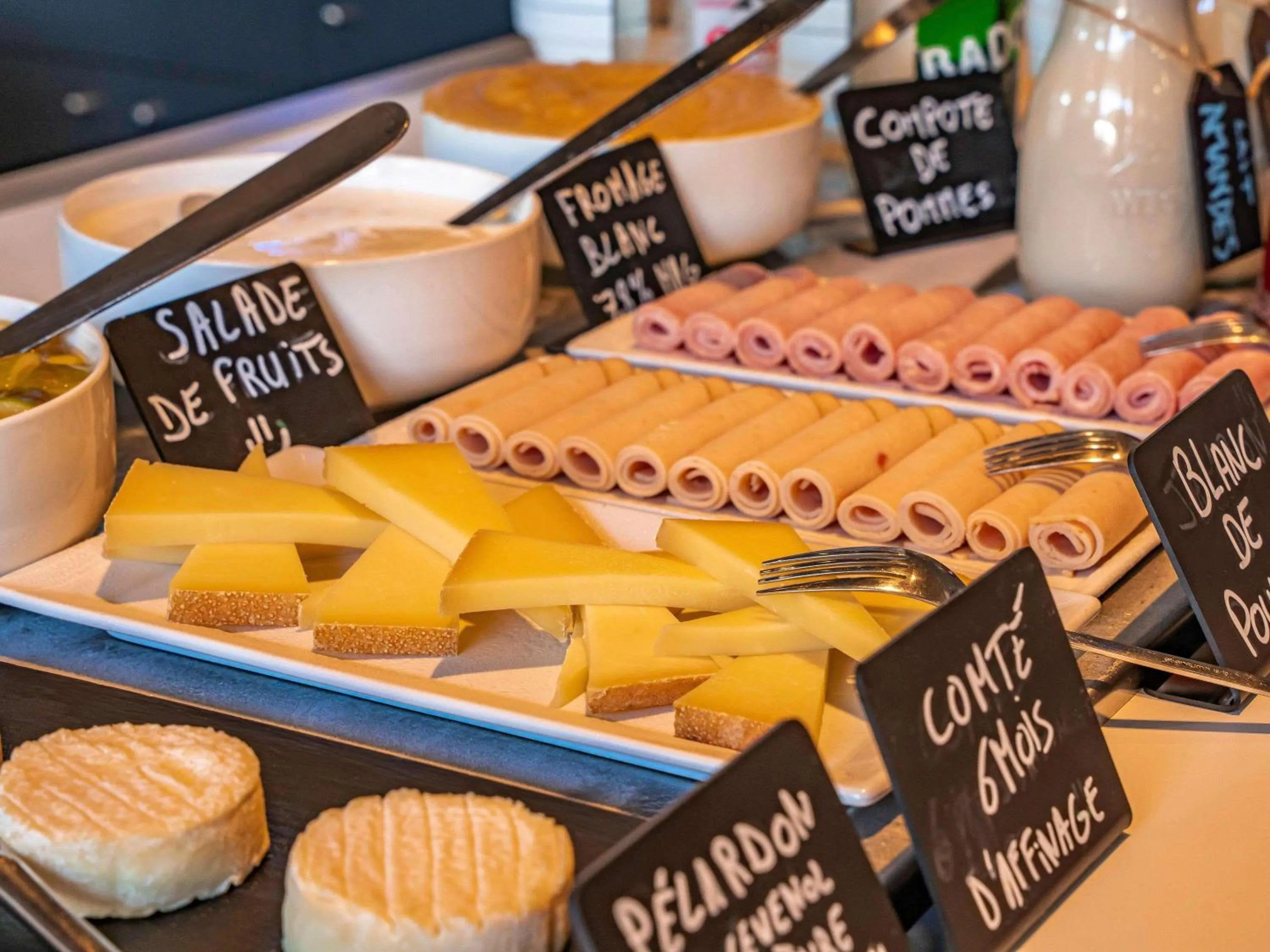 Breakfast in Ibis Alès Centre Ville