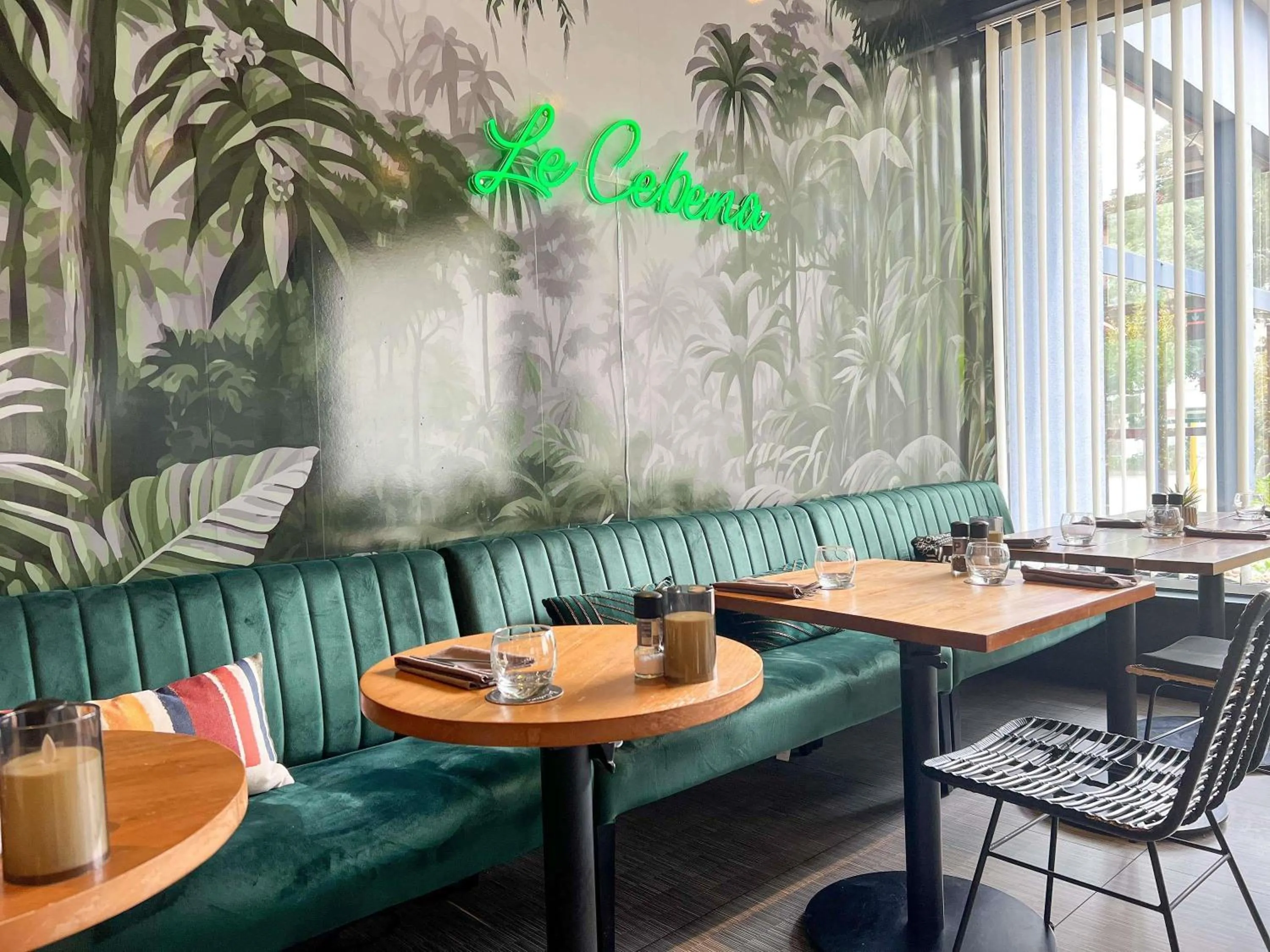 Property building in Ibis Alès Centre Ville