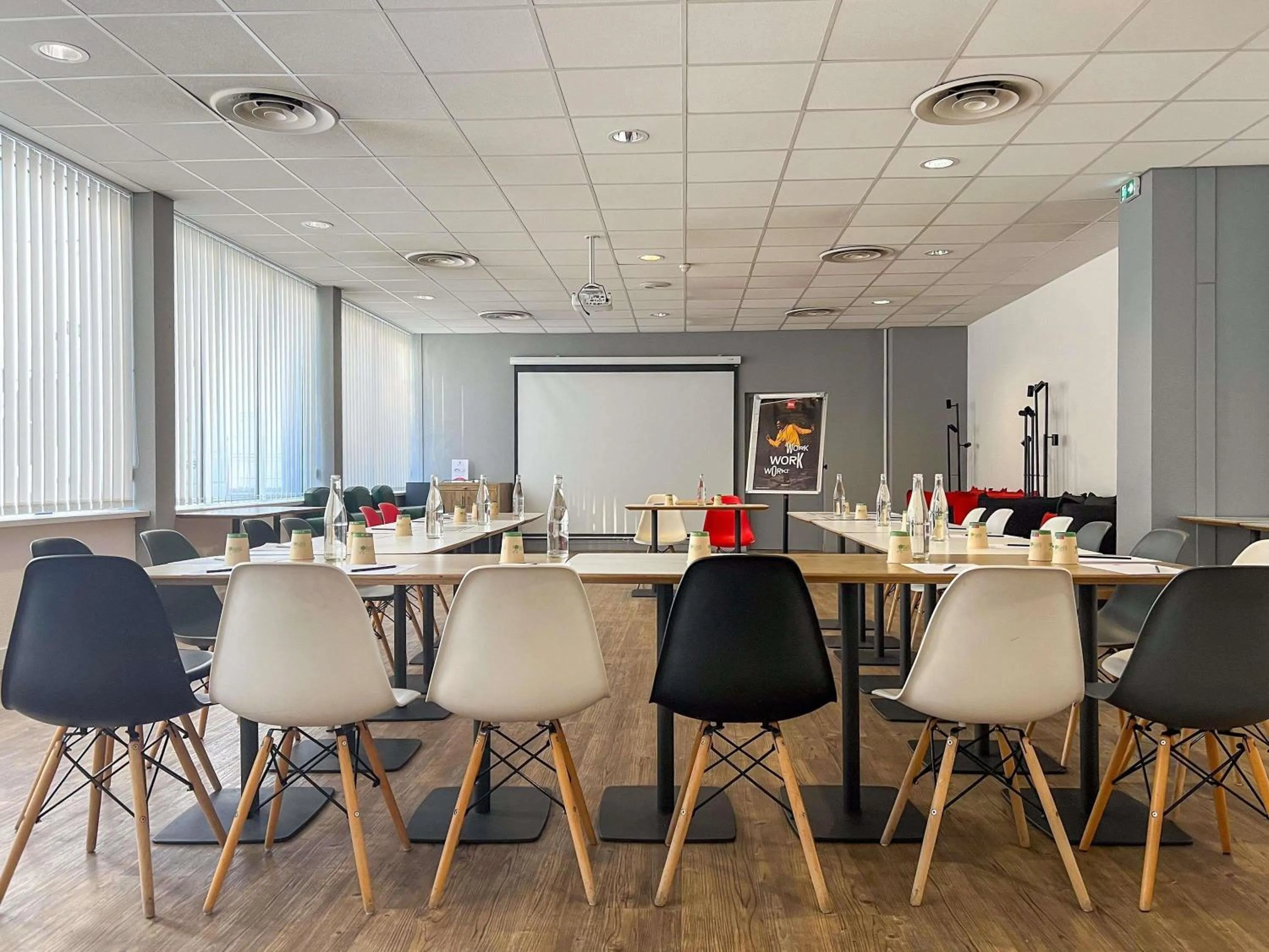 Meeting/conference room in Ibis Alès Centre Ville