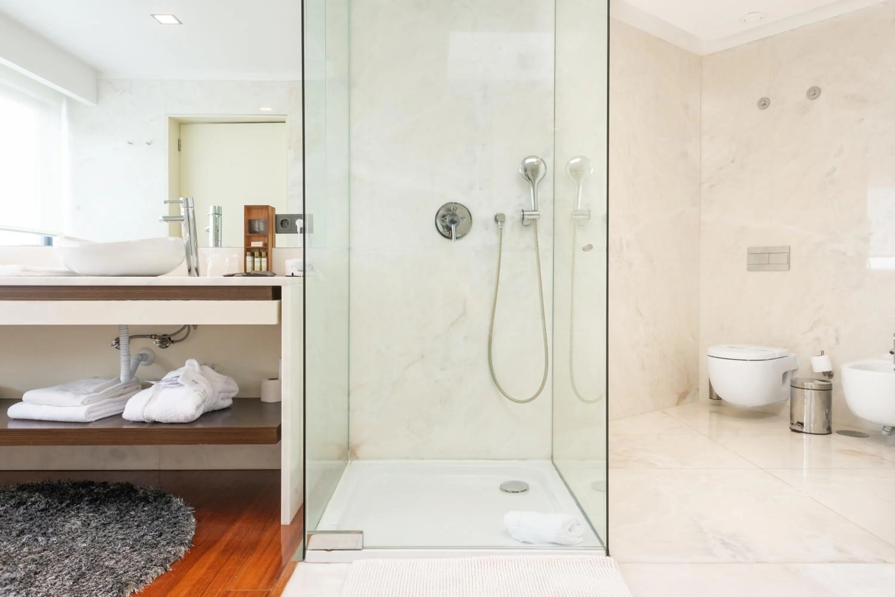 Photo of the whole room in Hotel dos Zimbros