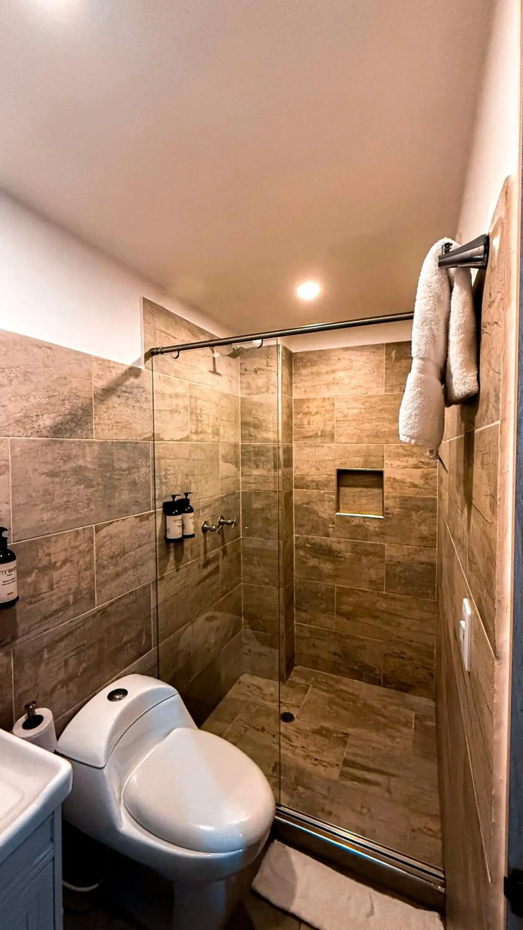 Double Room in Basic Hotel Chipichape by Hoteles MS Double Room in Basic Hotel Chipichape by Hoteles MS