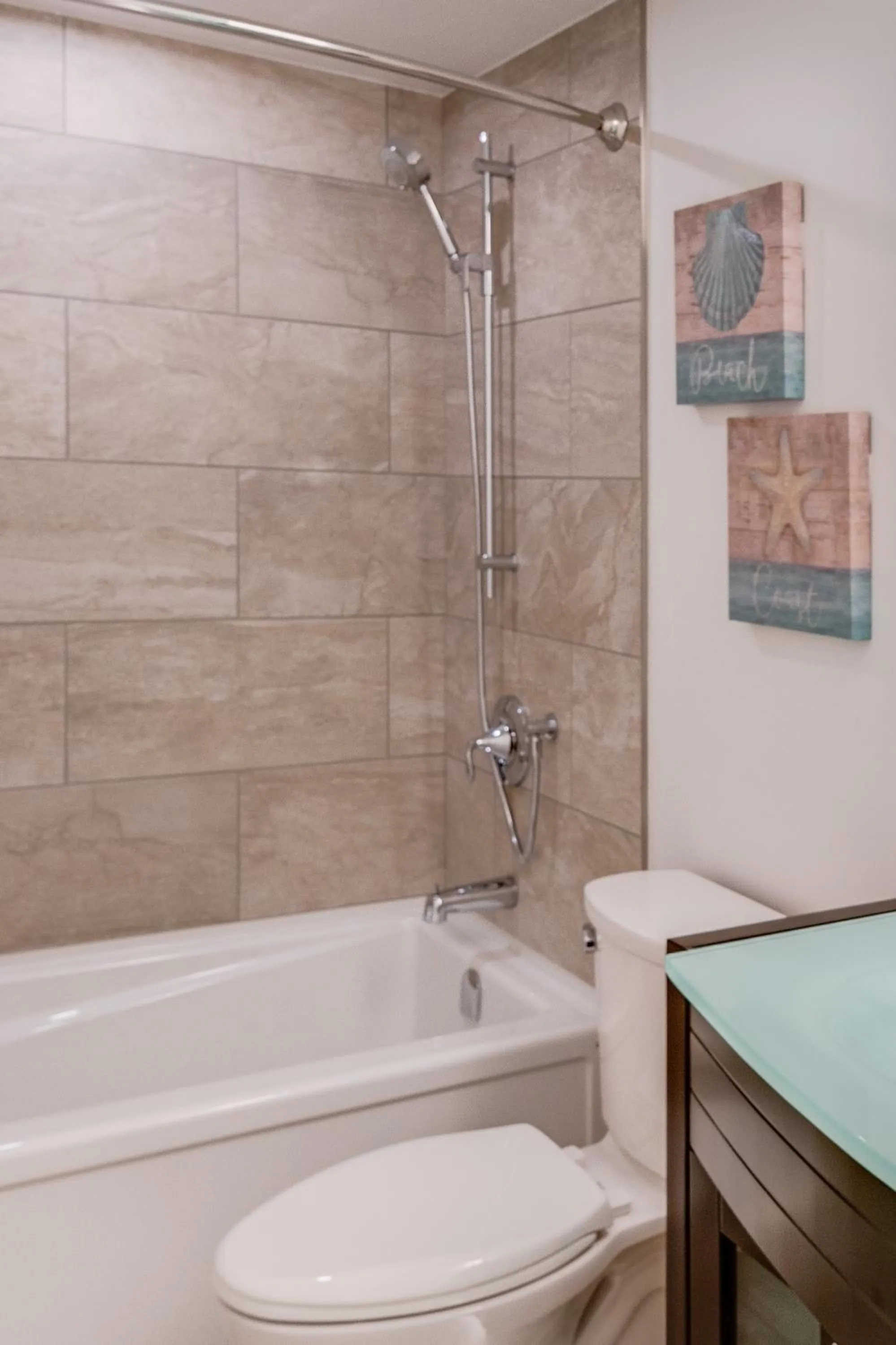 Shower in Adela's Bed and Breakfast