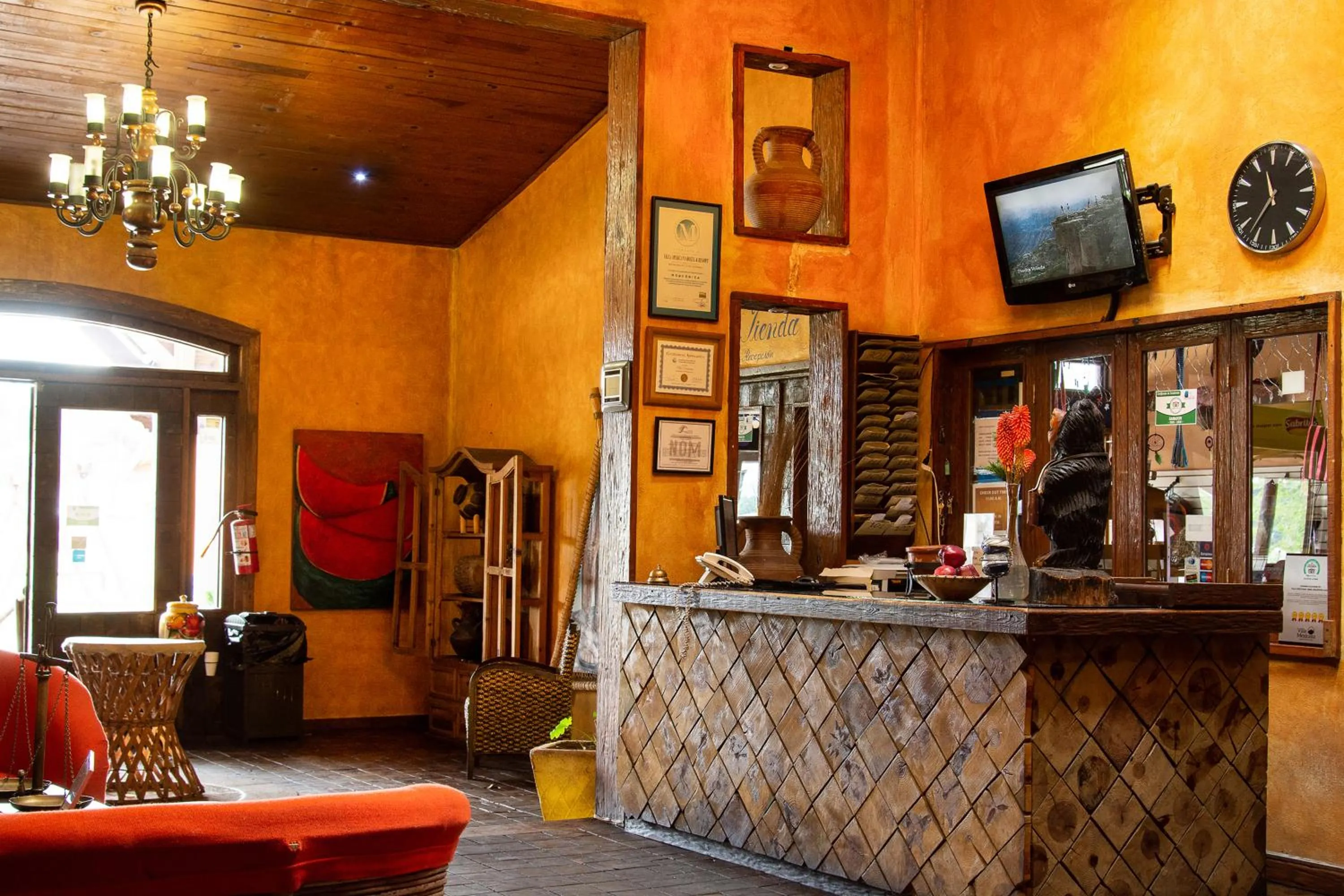 Lobby or reception in Villa Mexicana Creel Mountain Lodge