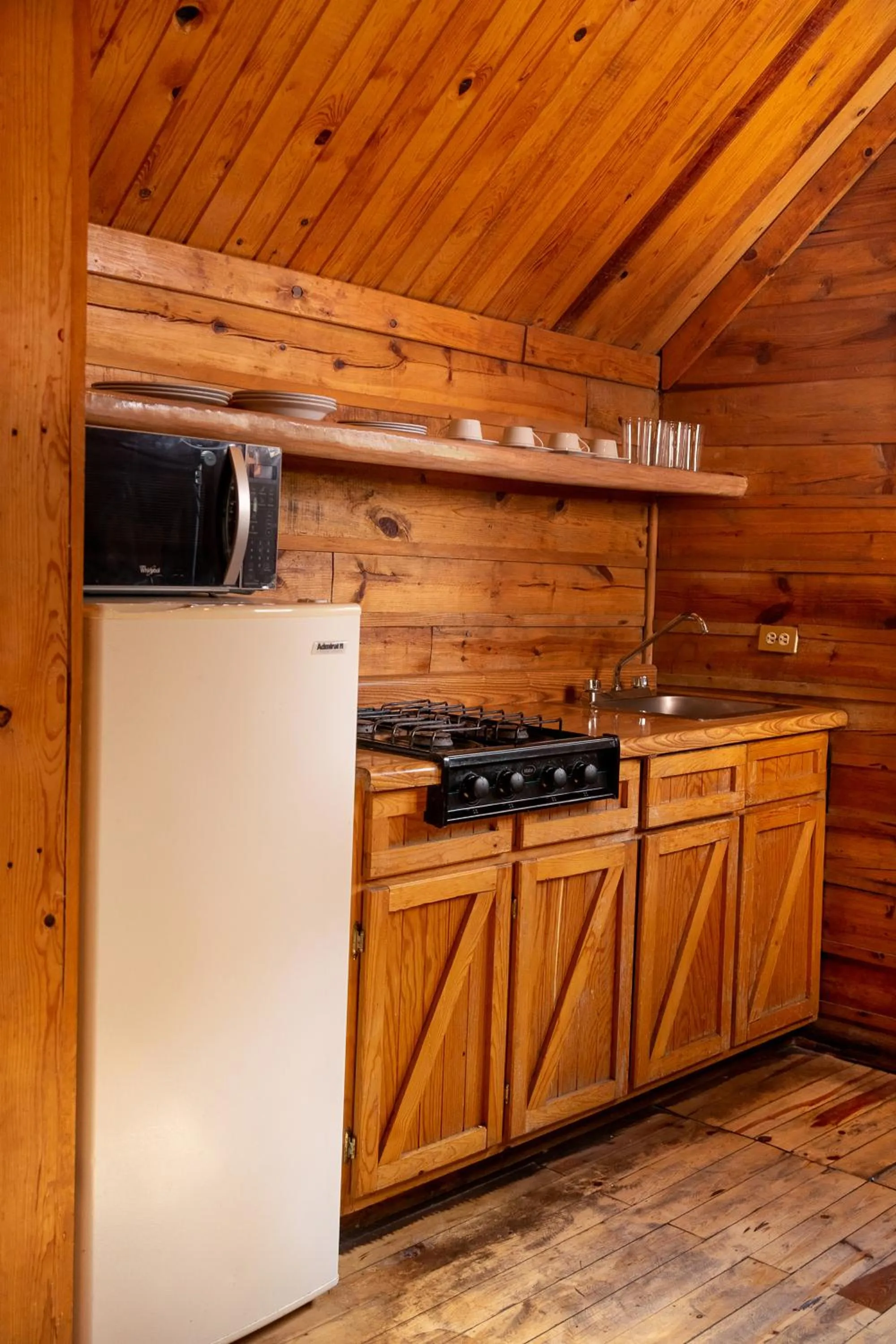 Kitchen or kitchenette in Villa Mexicana Creel Mountain Lodge