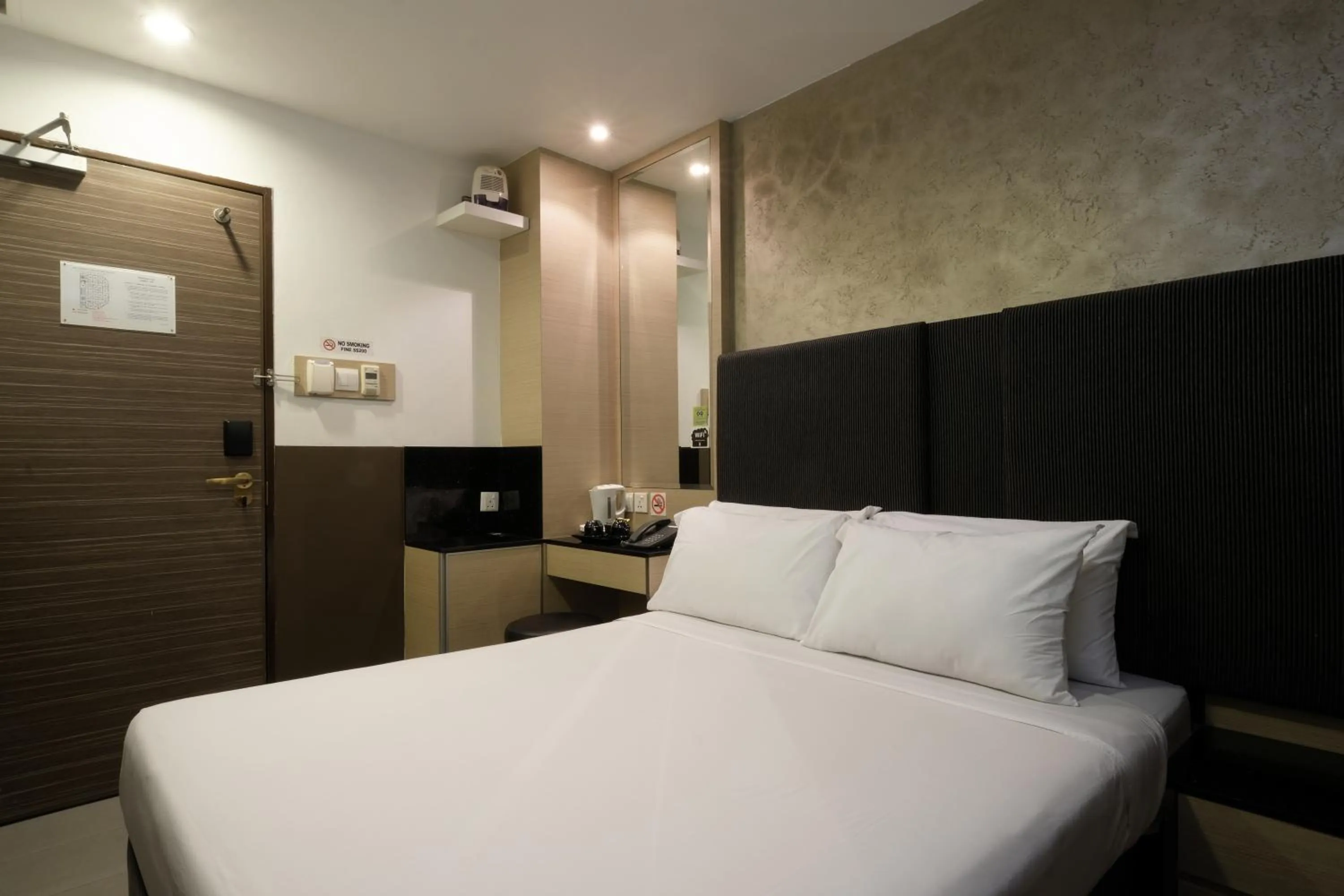 Bedroom, Bed in The Snooze Hotel at Bugis