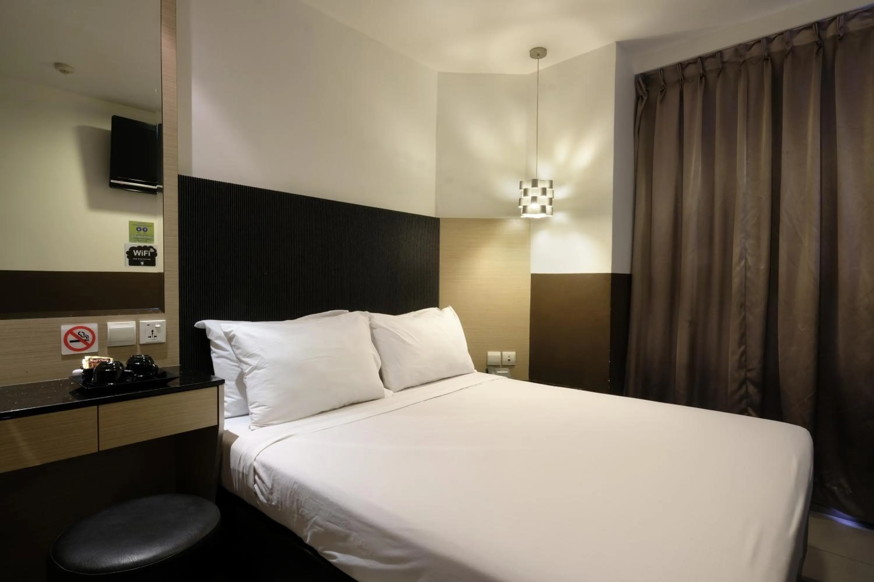 Bedroom, Bed in The Snooze Hotel at Bugis