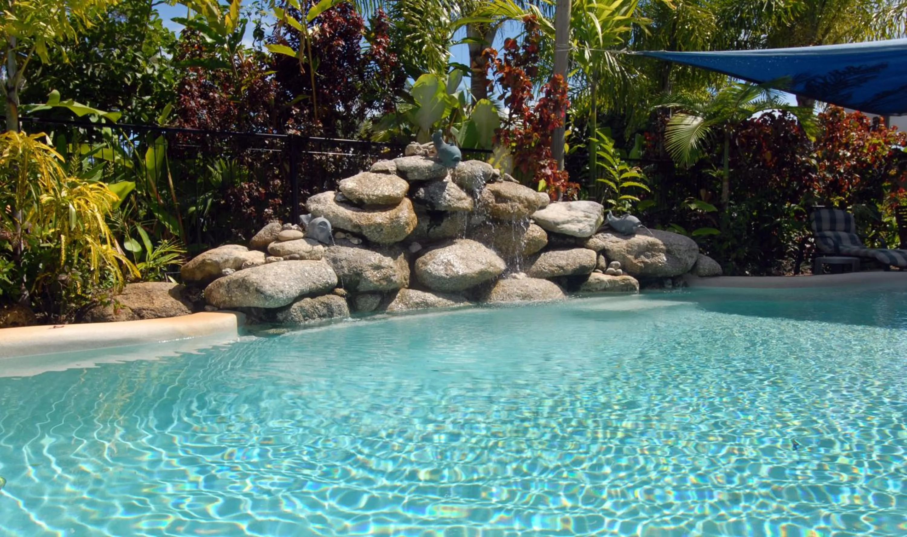 Swimming pool in Mission Reef Resort