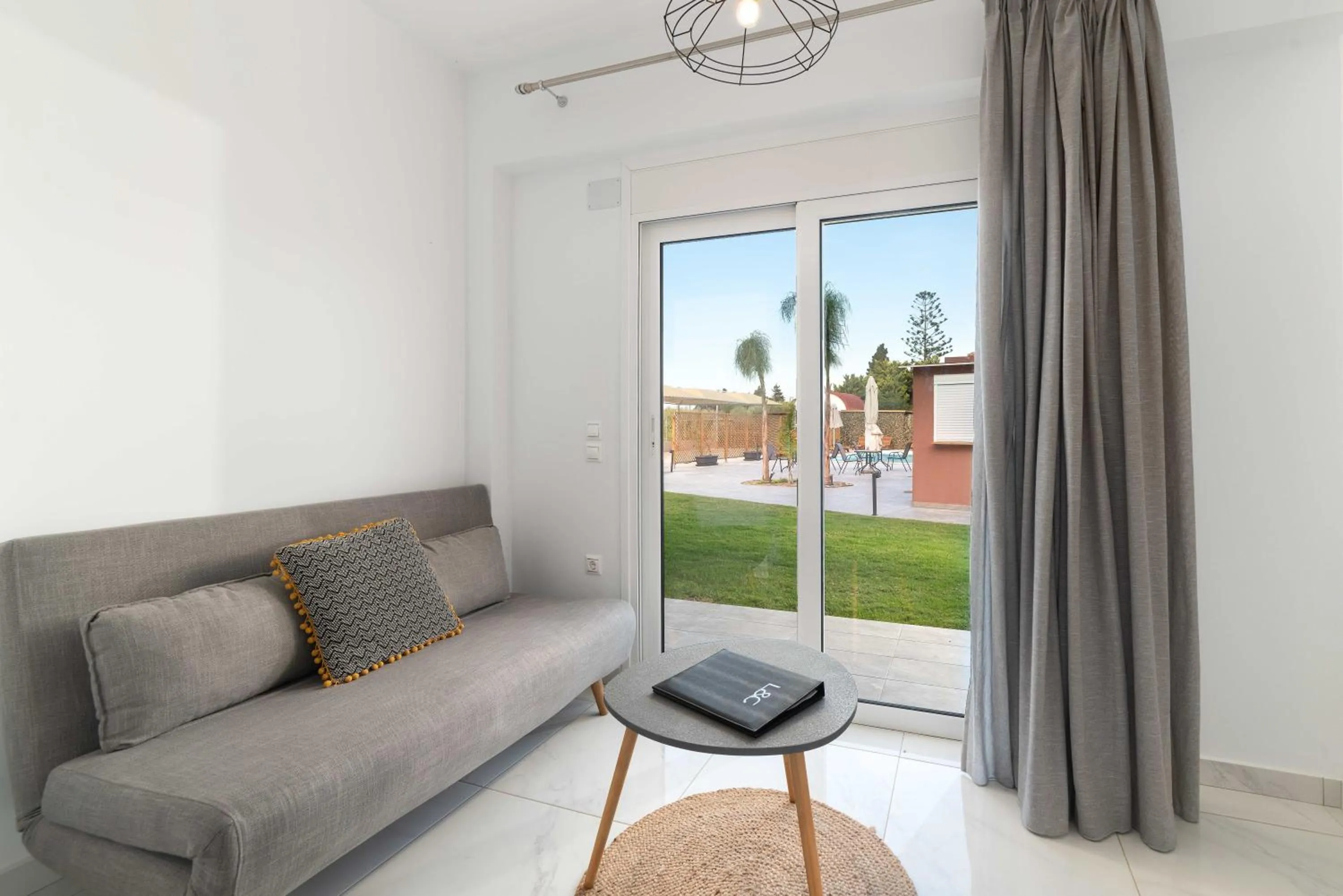 Bed in L & C Boutique Apartments