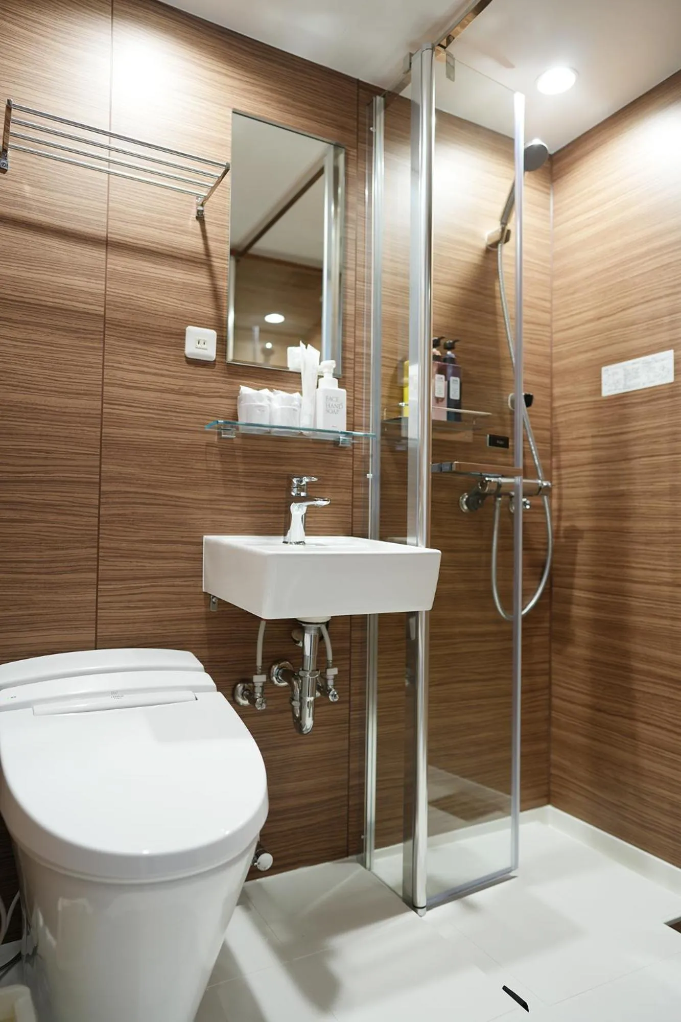 Shower in Matsue New Urban Hotel