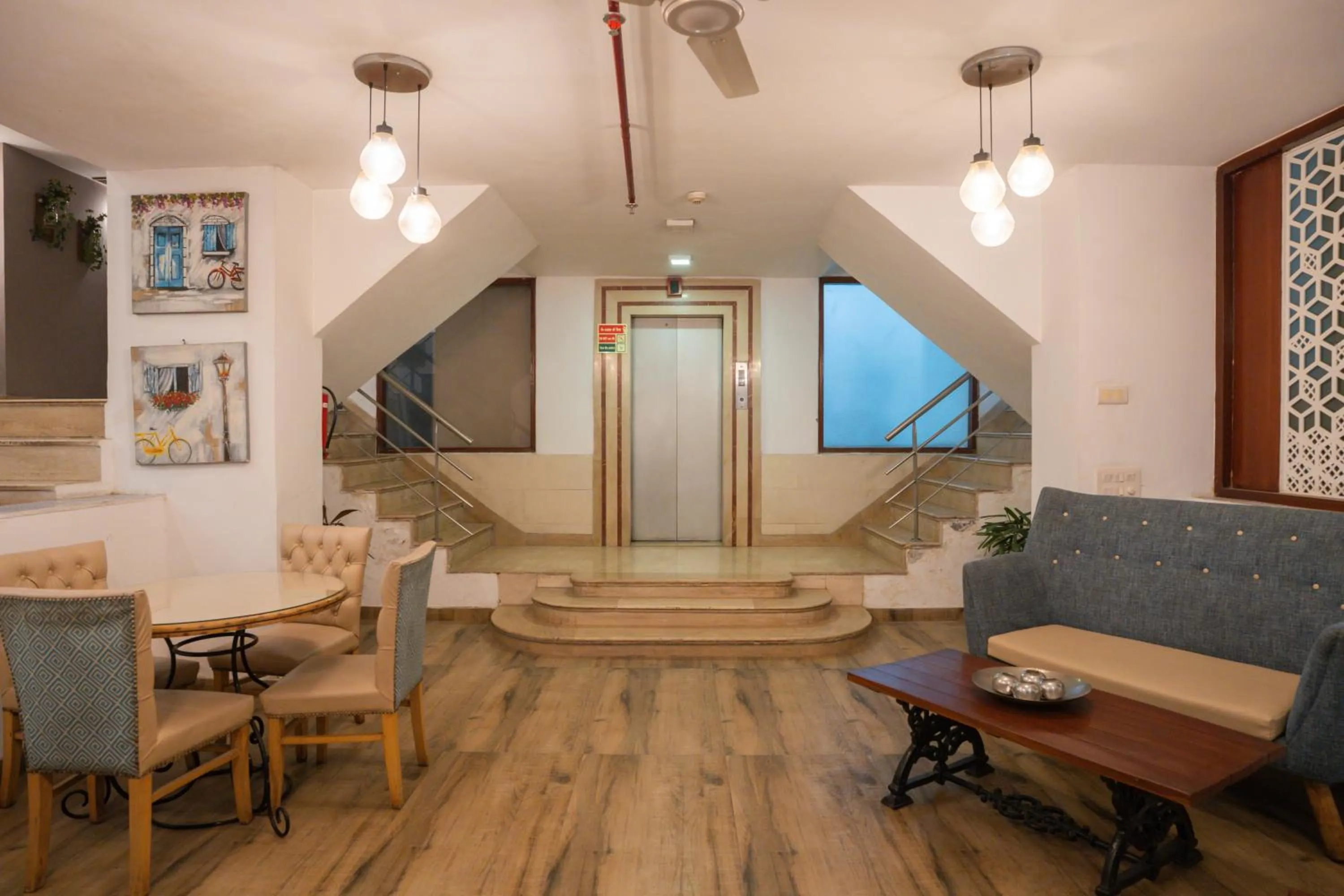 Seating area in Ahuja Residency DLF Phase 2