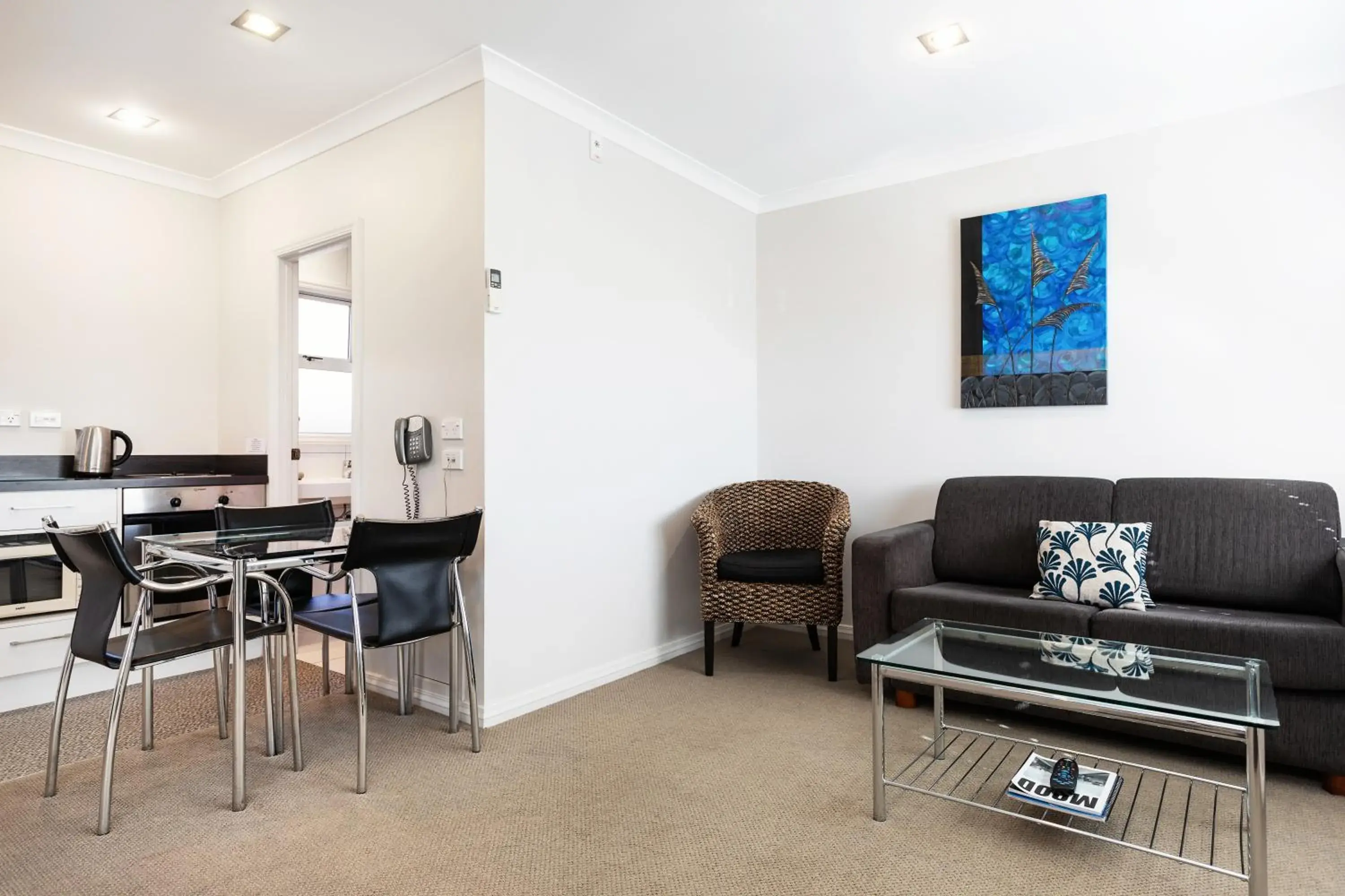 Two-Bedroom Apartment in Beach Street Motel Apartments Two-Bedroom Apartment in Beach Street Motel Apartments