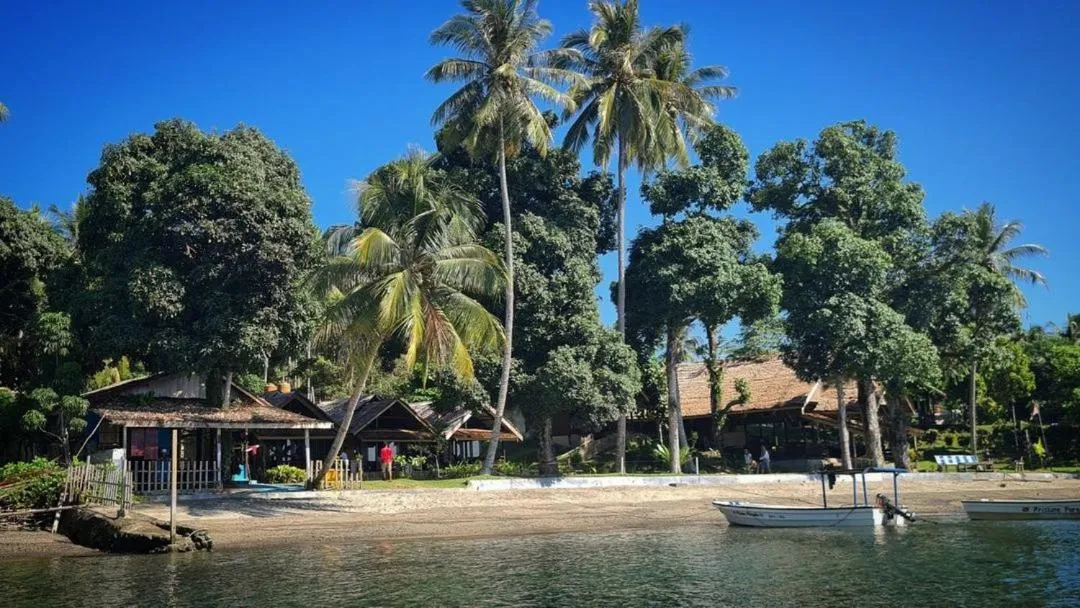 Pristine Paradise Dive Resort - Togean Islands, Una Una