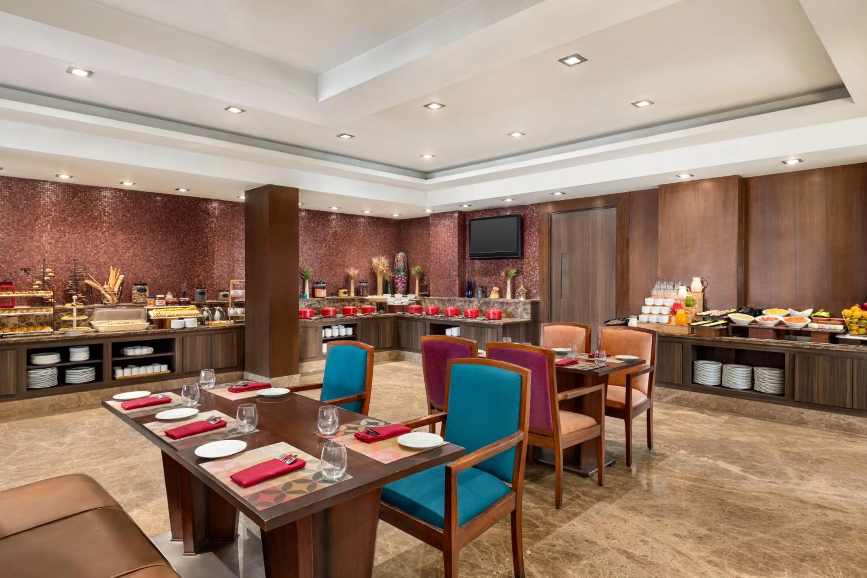 Restaurant/places to eat in Ramada by Wyndham Jaipur North
