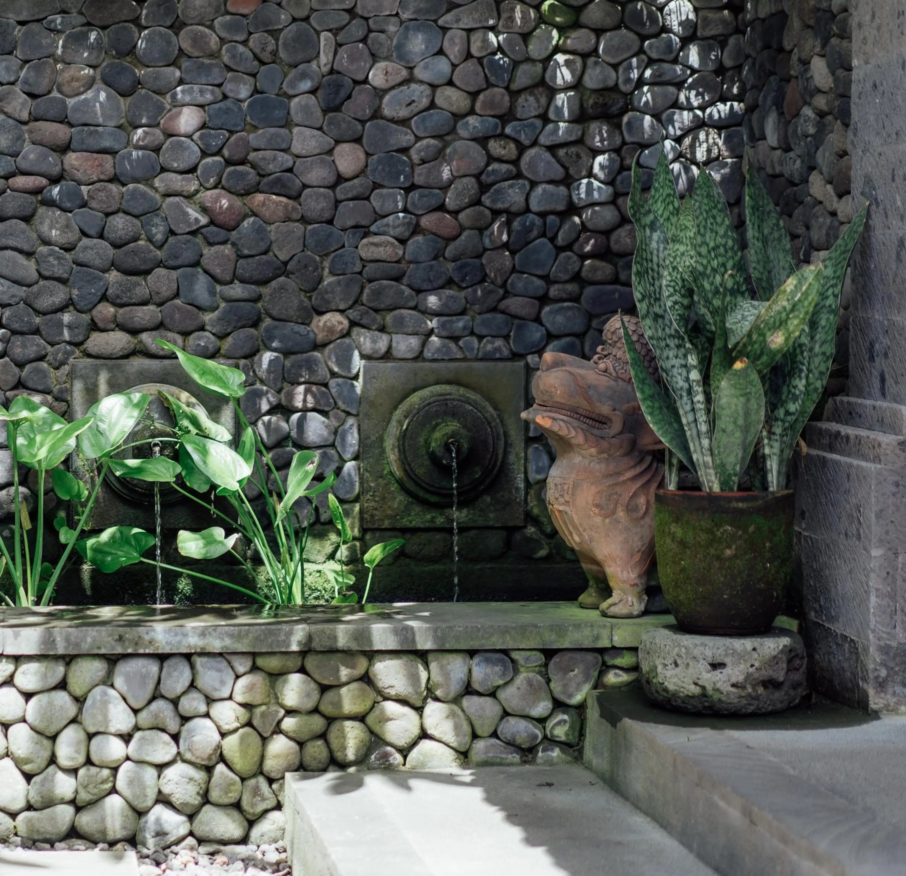 Property building in Atelier TE Designer Guesthouse