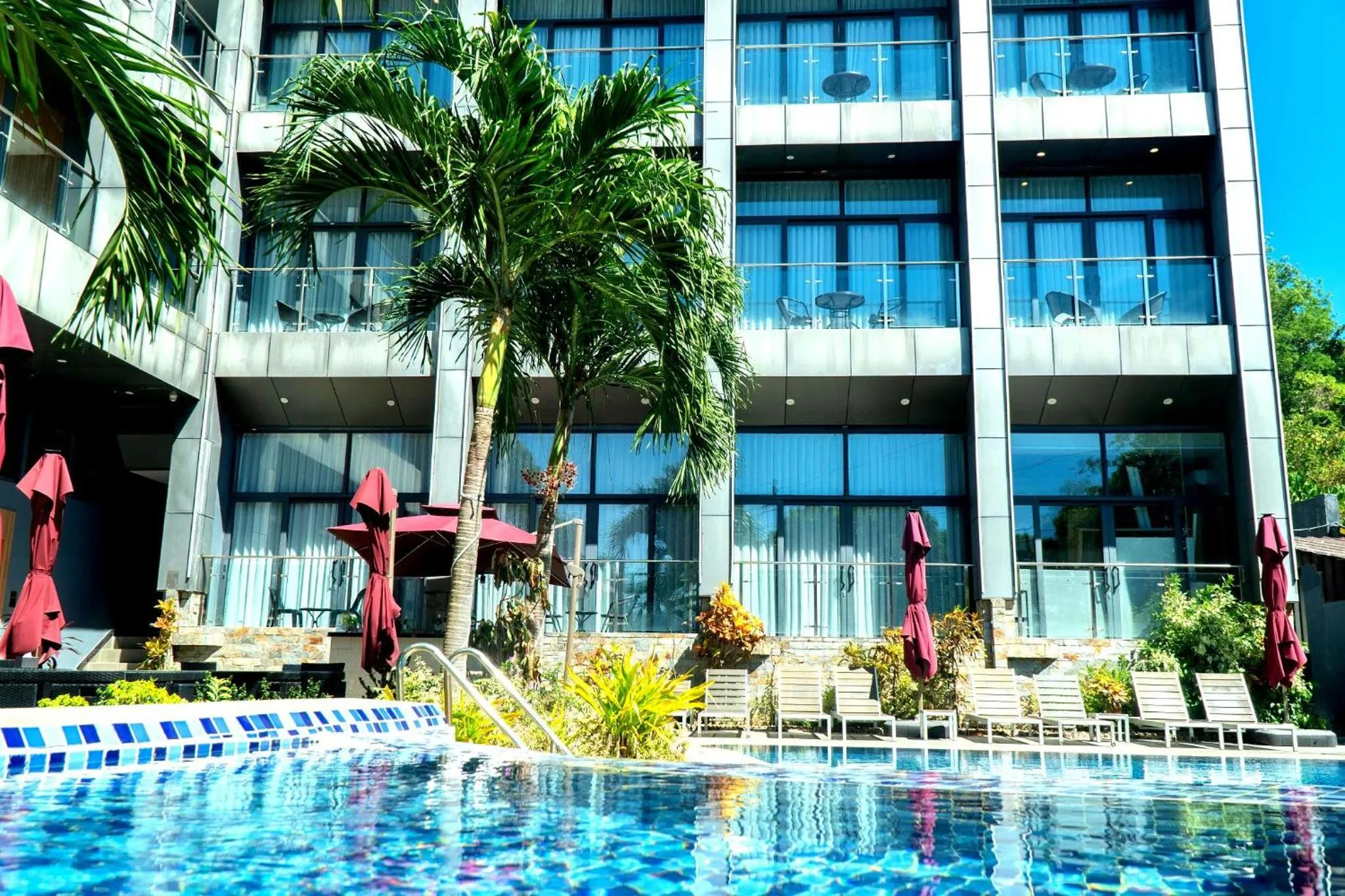 Swimming pool in Vienna Hotel