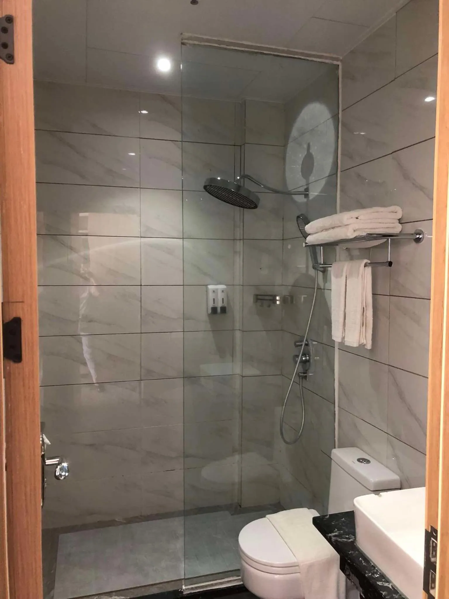 Bathroom in Vienna Hotel