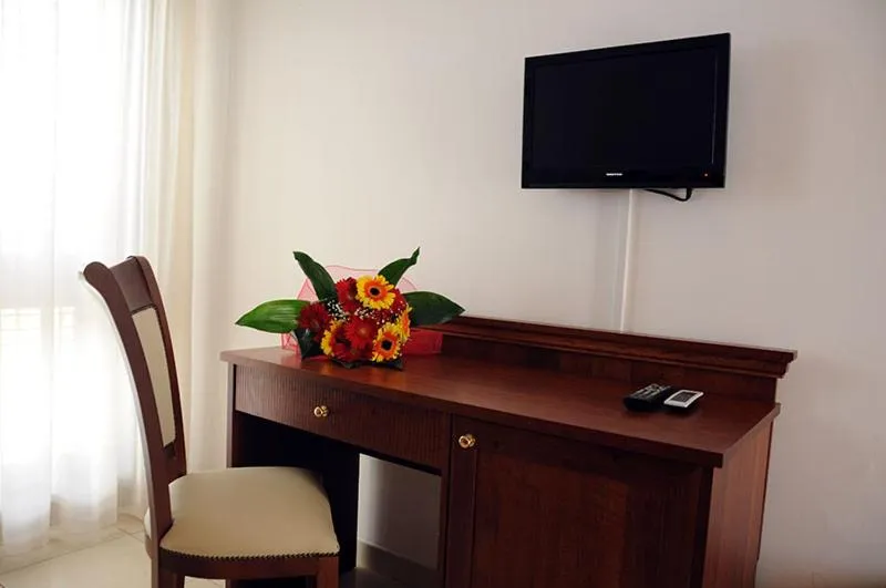 TV and multimedia in Agri Hotel Conte Salentino