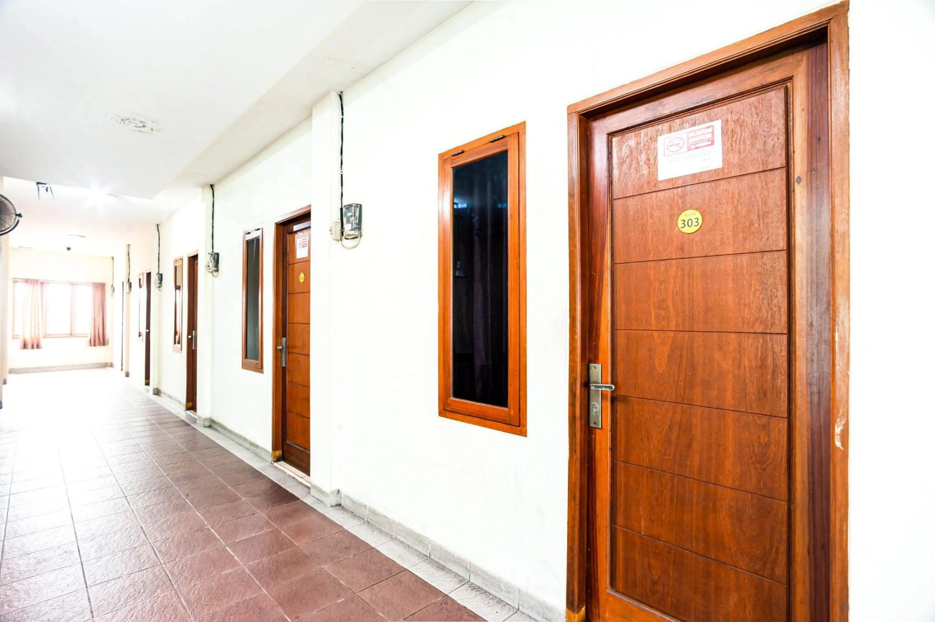 Property building in RedDoorz Plus near Universitas Indonesia