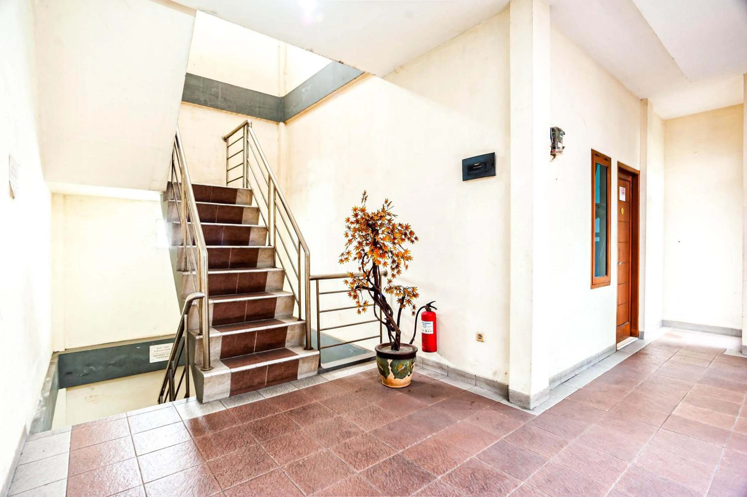 Property building in RedDoorz Plus near Universitas Indonesia