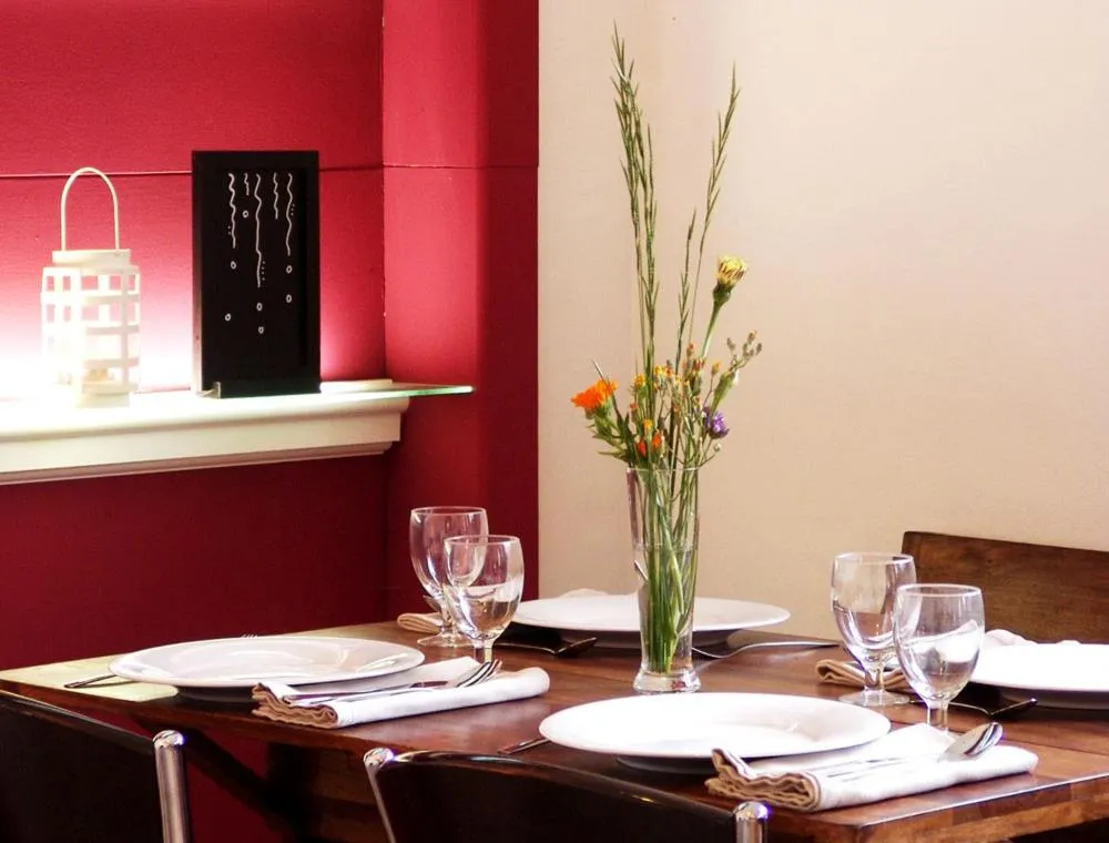 Restaurant/places to eat in Hotel La Tinensa