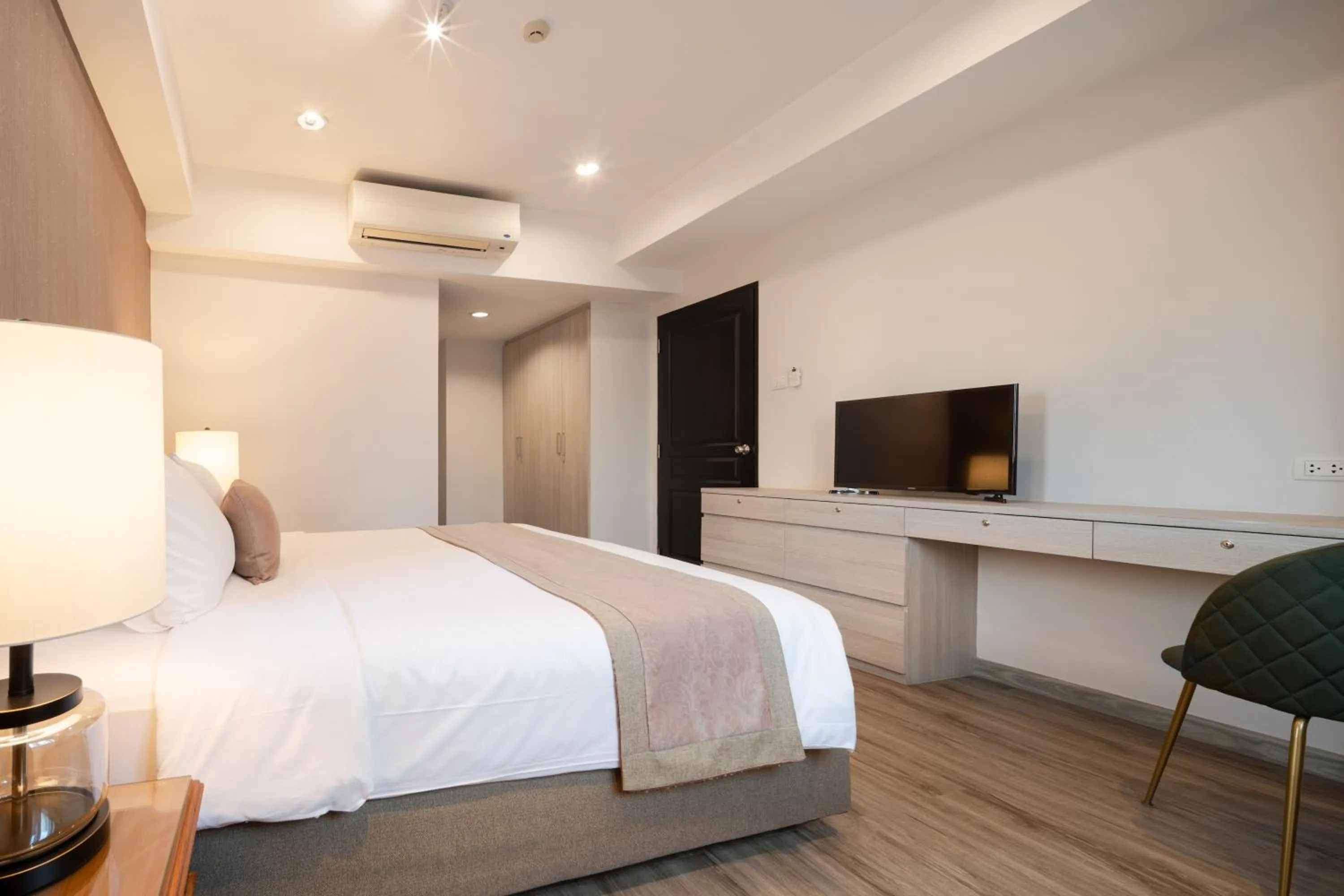 Bed in Aspira Residence Ruamrudee