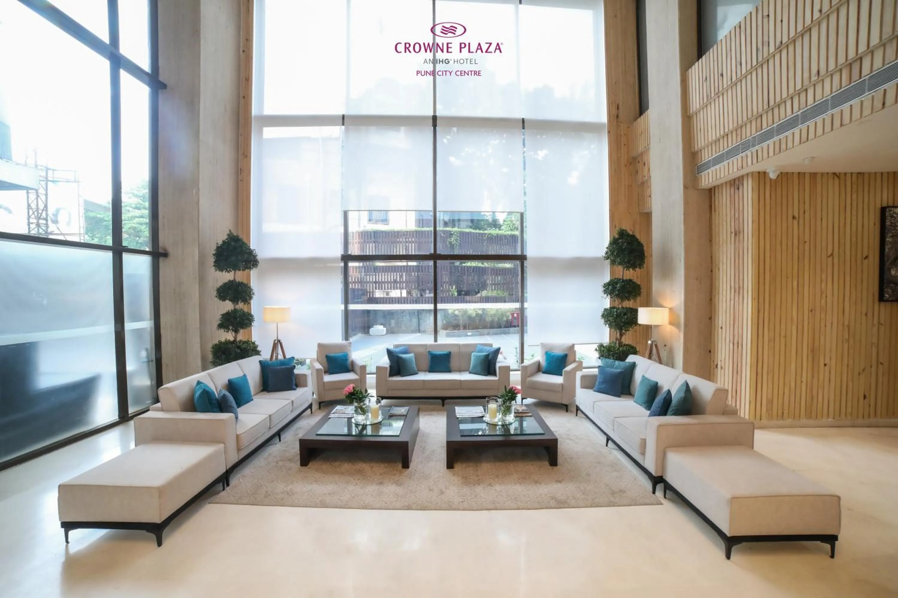 Lobby or reception in Crowne Plaza Pune City Centre by IHG