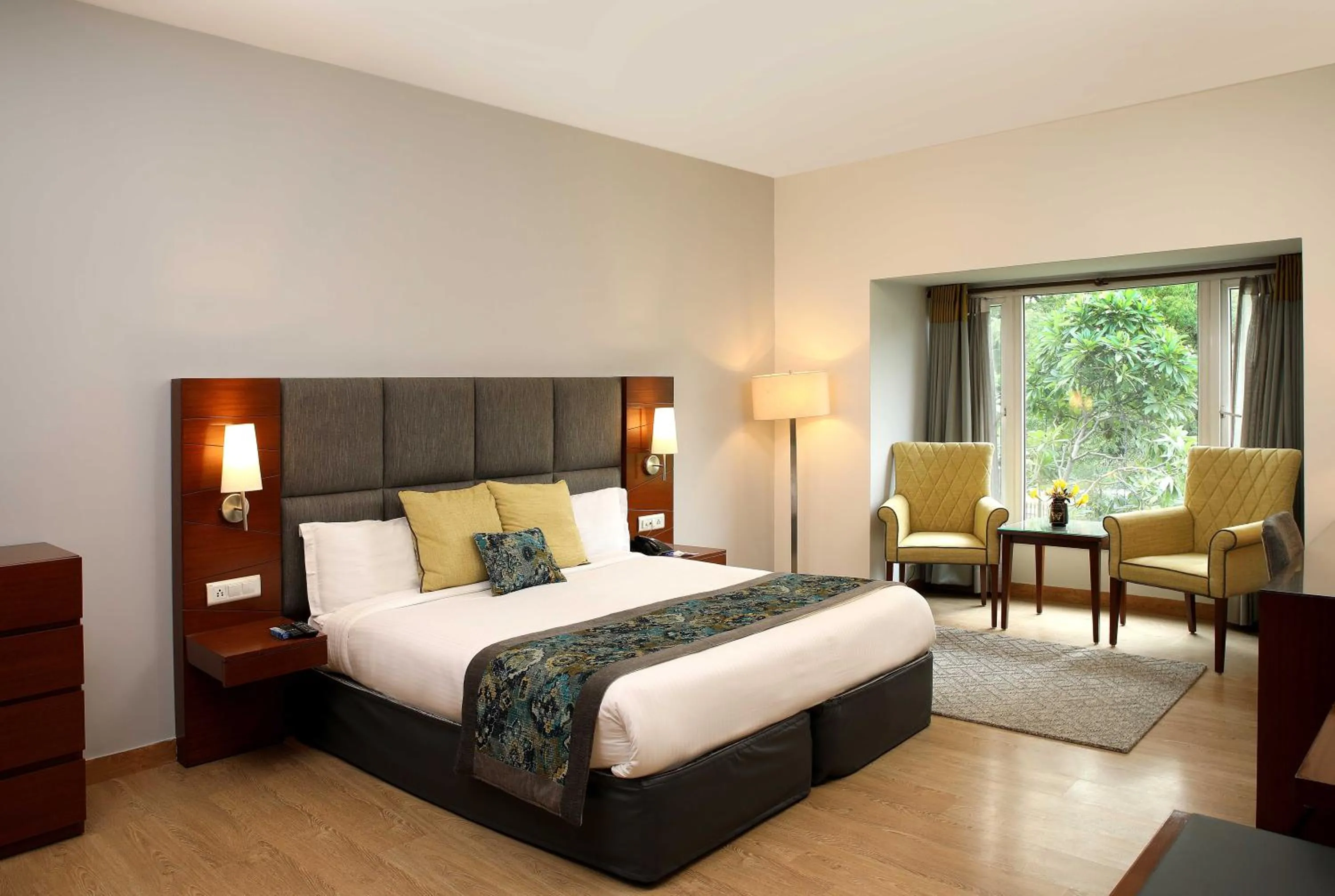 Bed in Ahuja Residency Sunder Nagar