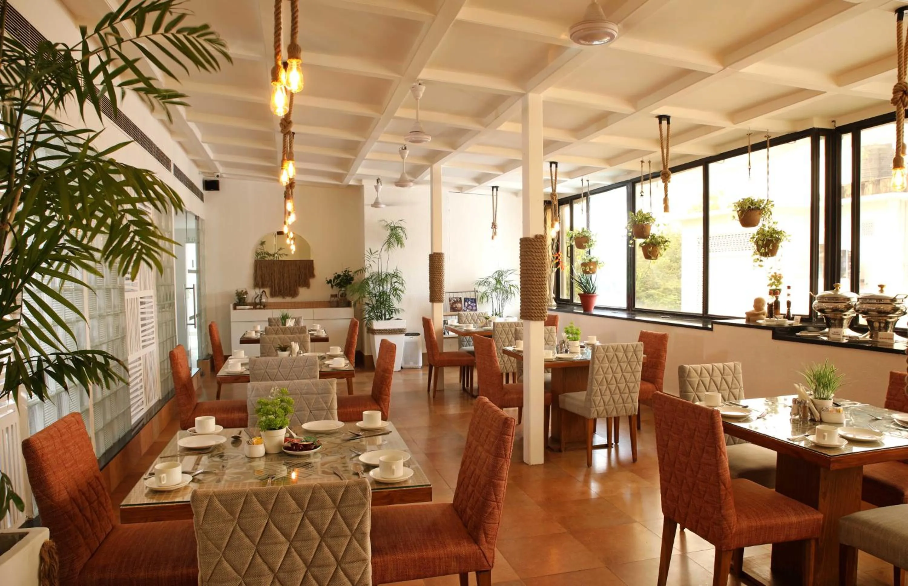 Restaurant/places to eat in Ahuja Residency Sunder Nagar