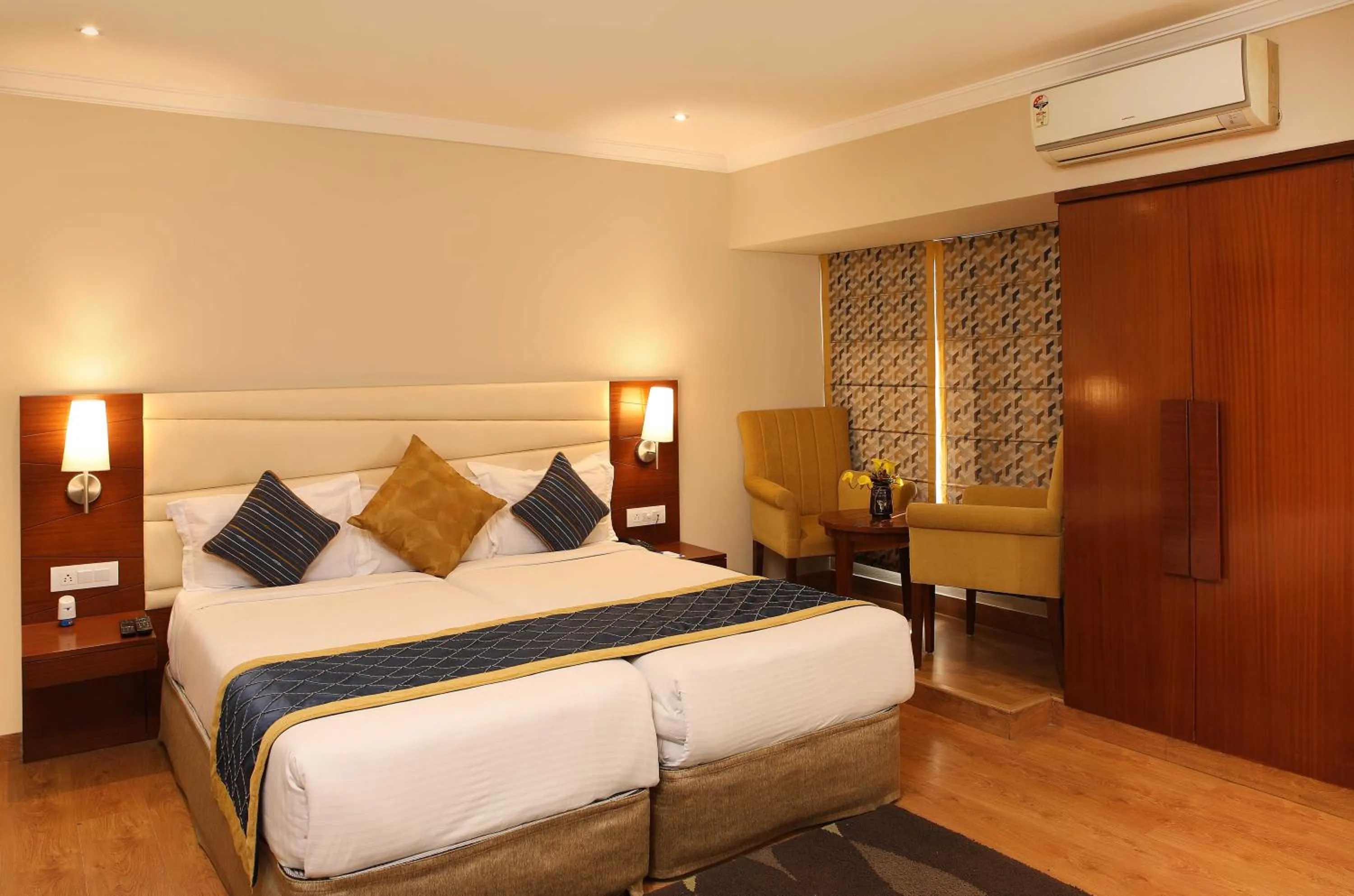 Bed in Ahuja Residency Sunder Nagar