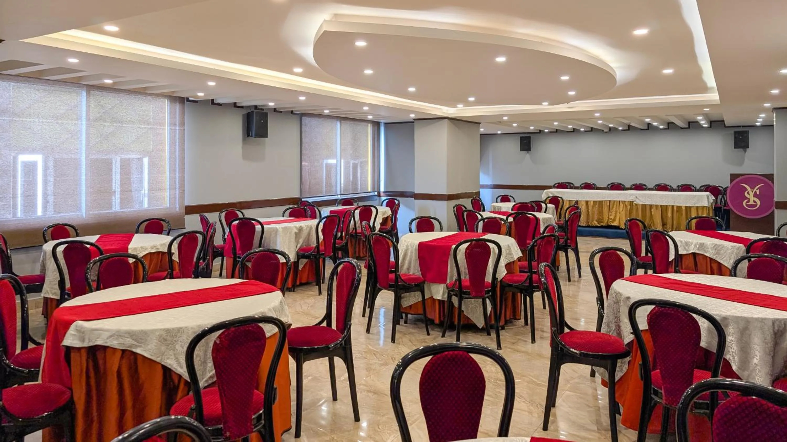 Banquet/Function facilities in Yashshree Jai Hotel & Banquet