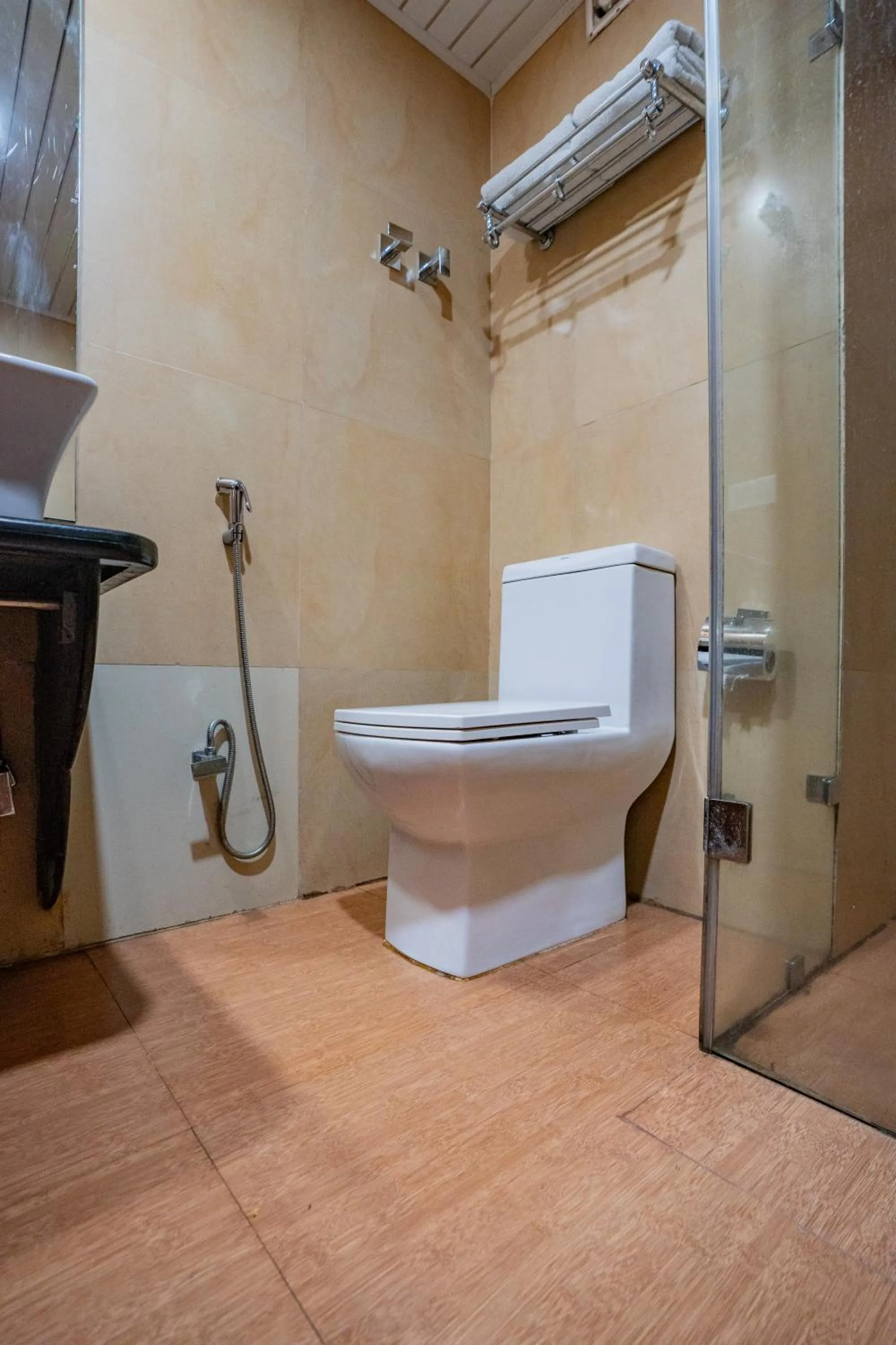 Bathroom in Yashshree Jai Hotel & Banquet