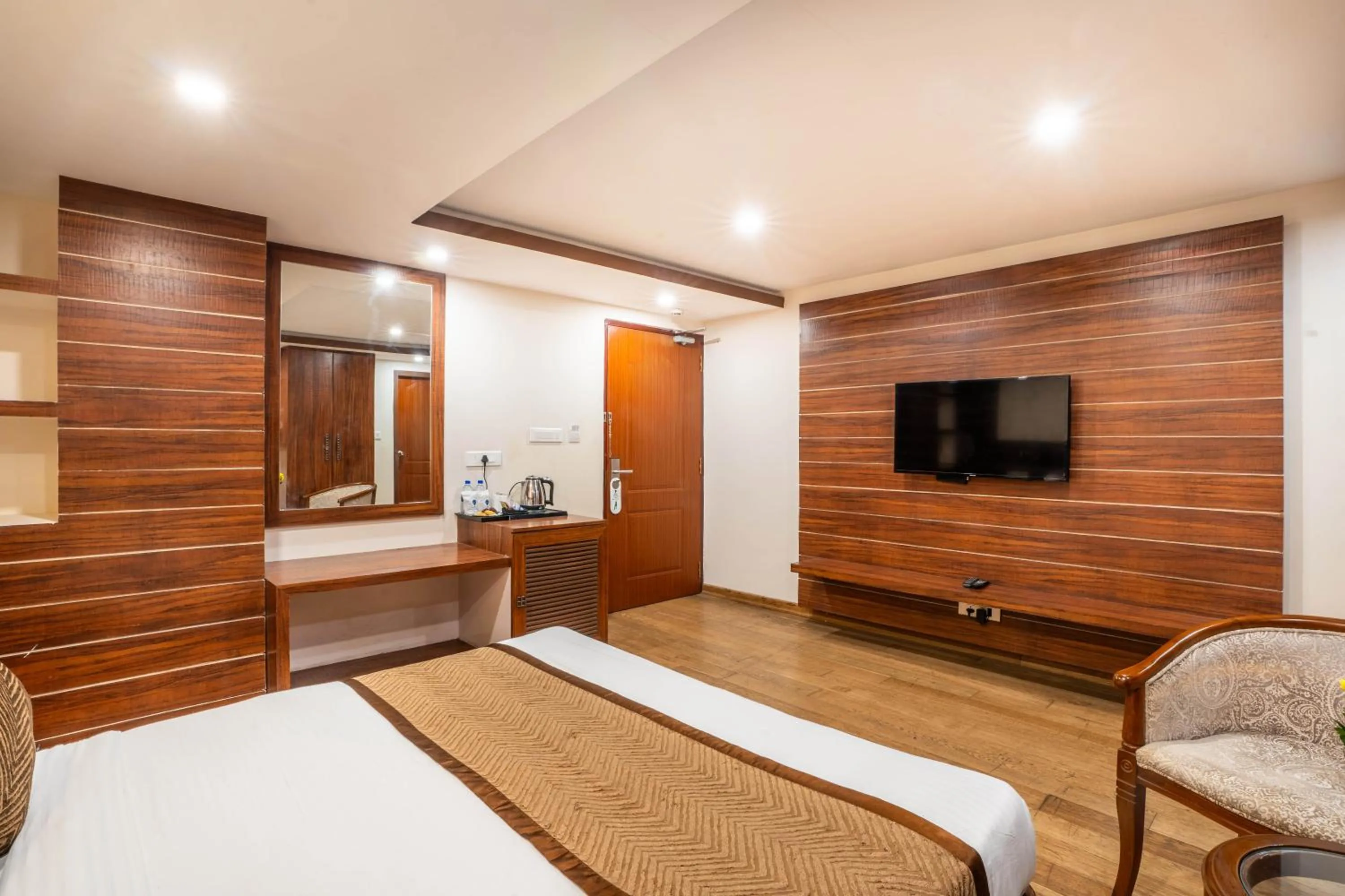 Bedroom, Bed in Yashshree Jai Hotel & Banquet