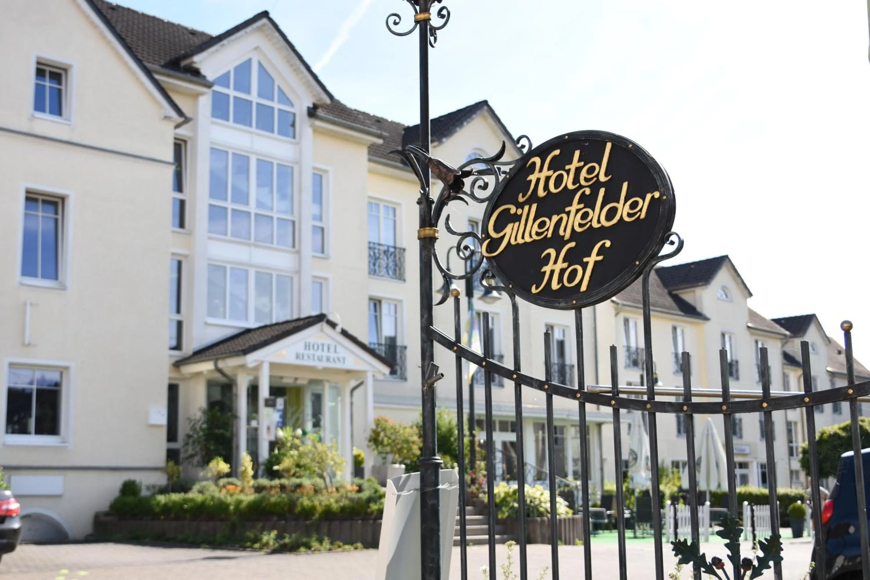 Facade/entrance in Landhotel Gillenfelder Hof