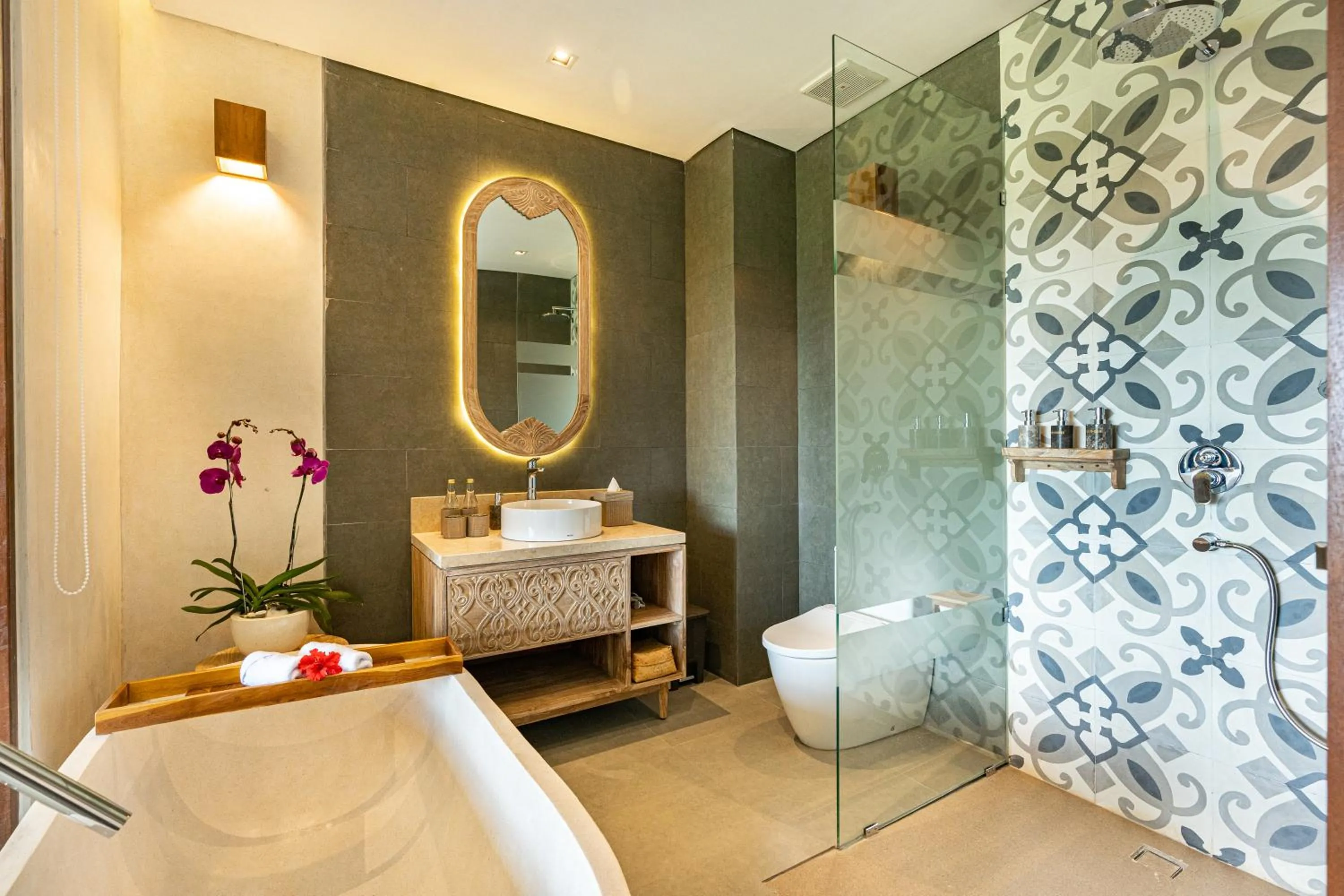 Shower in Bliss Ubud Spa Resort