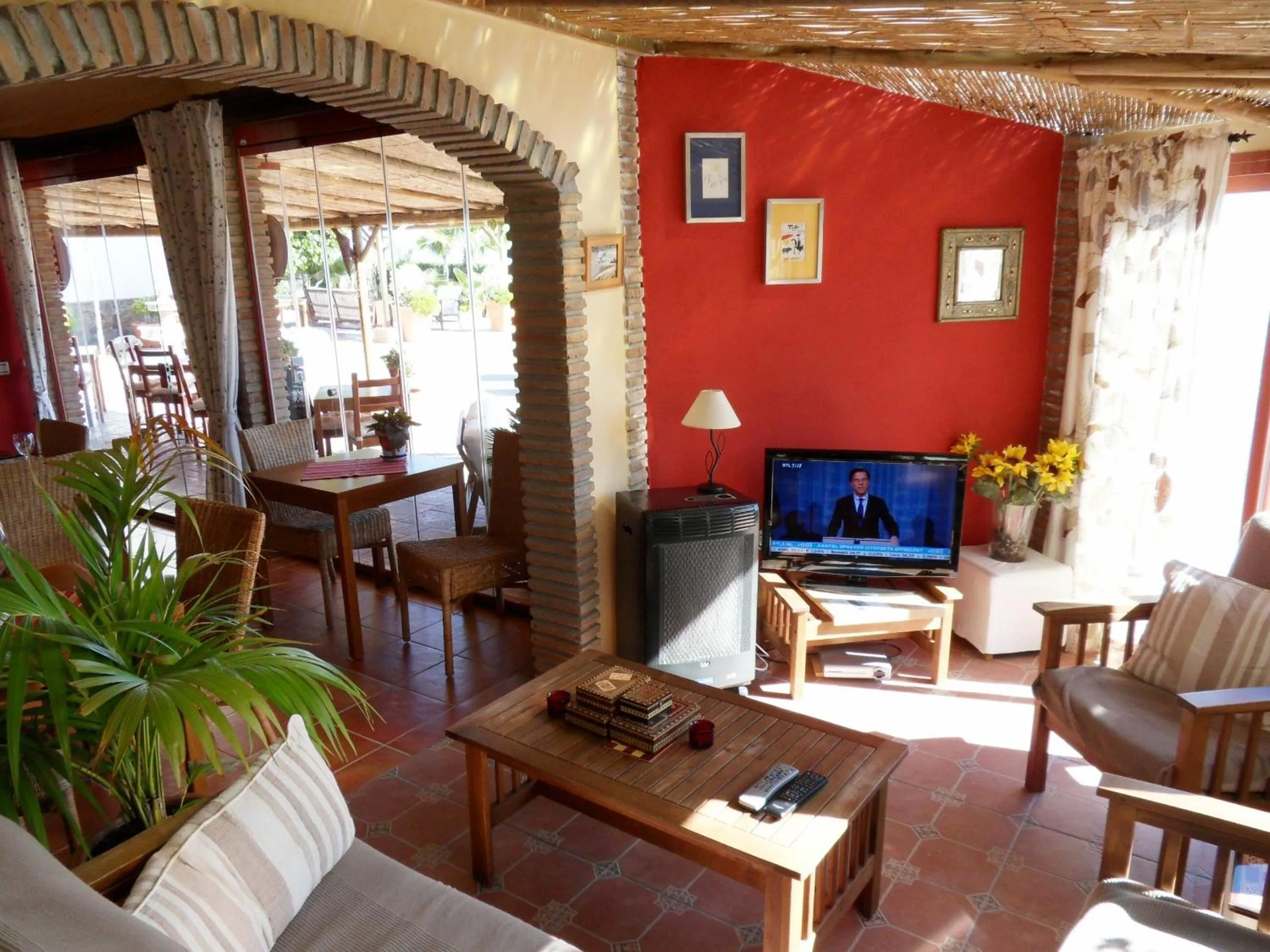 Communal lounge/ TV room in Bed & Breakfast | Guest House Casa Don Carlos