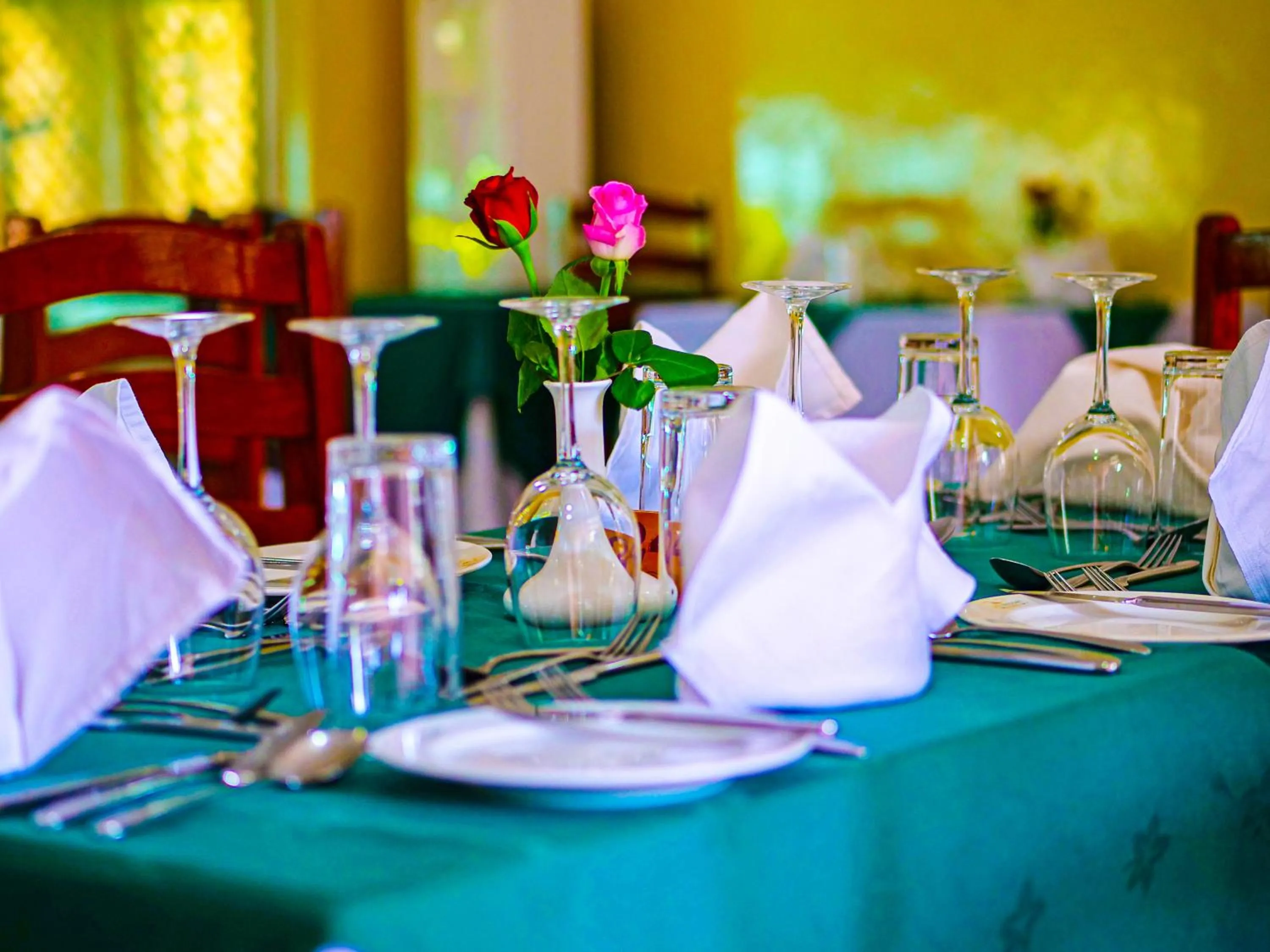 Restaurant/places to eat in Lake Bogoria Spa Resort