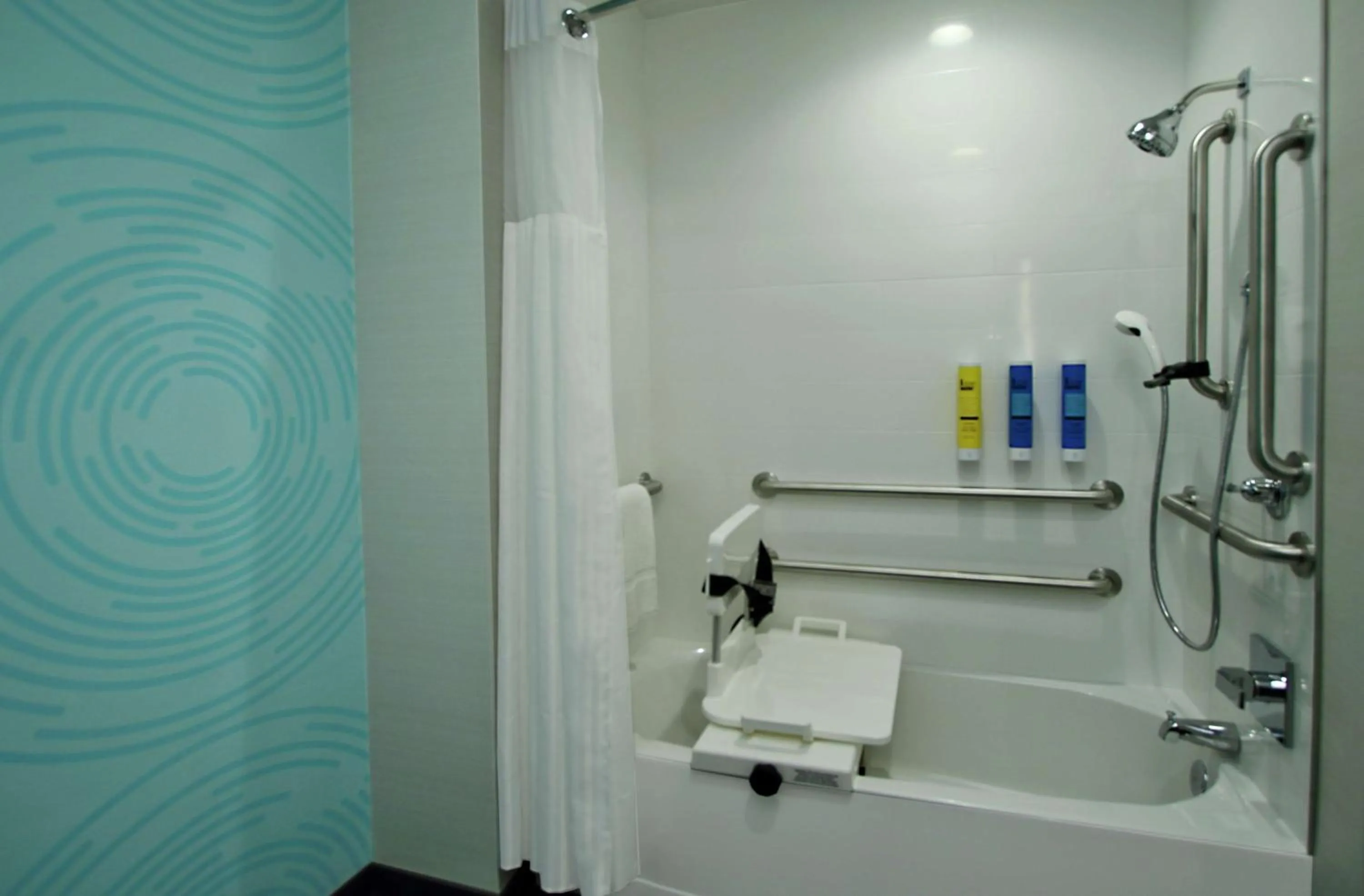 Bathroom in Tru By Hilton Meridian