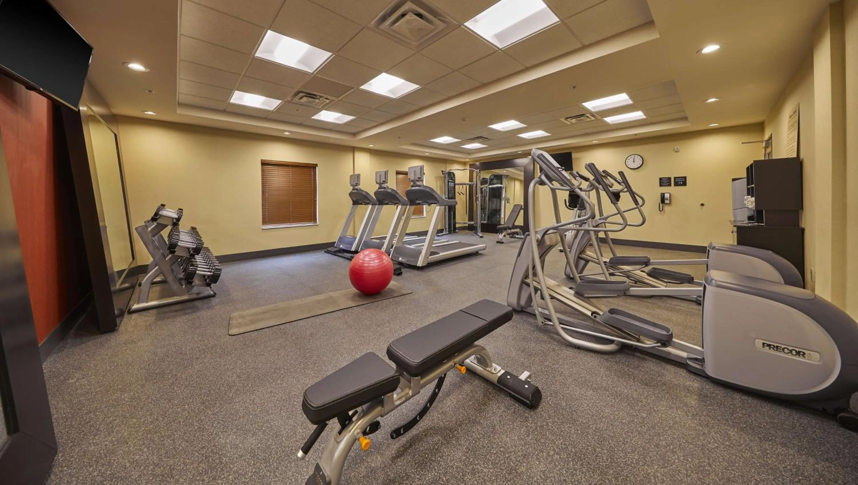 Fitness centre/facilities in Hampton Inn & Suites Roseburg