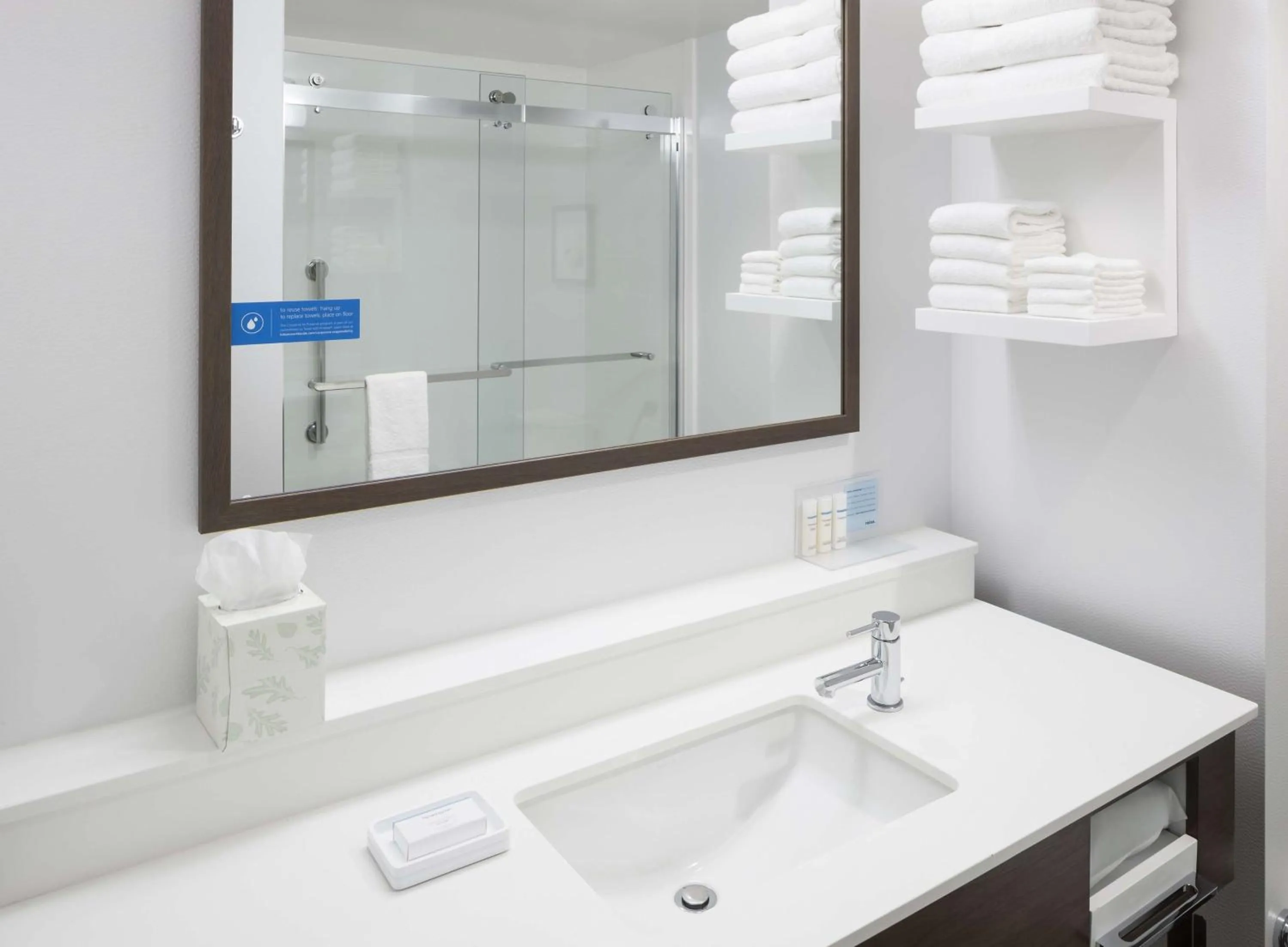 Bathroom in Hampton Inn & Suites Phoenix Downtown