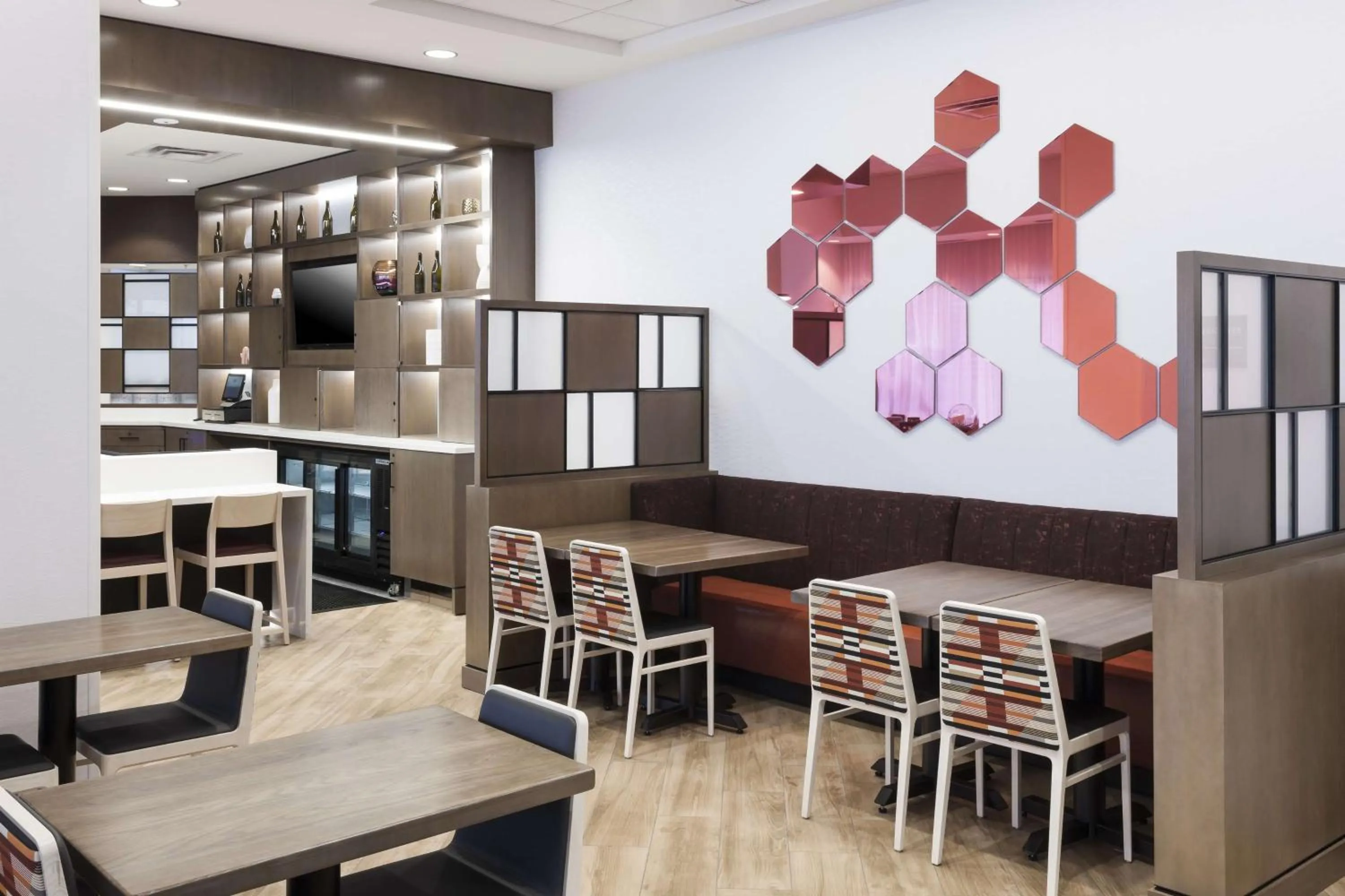 Breakfast in Hampton Inn & Suites Phoenix Downtown